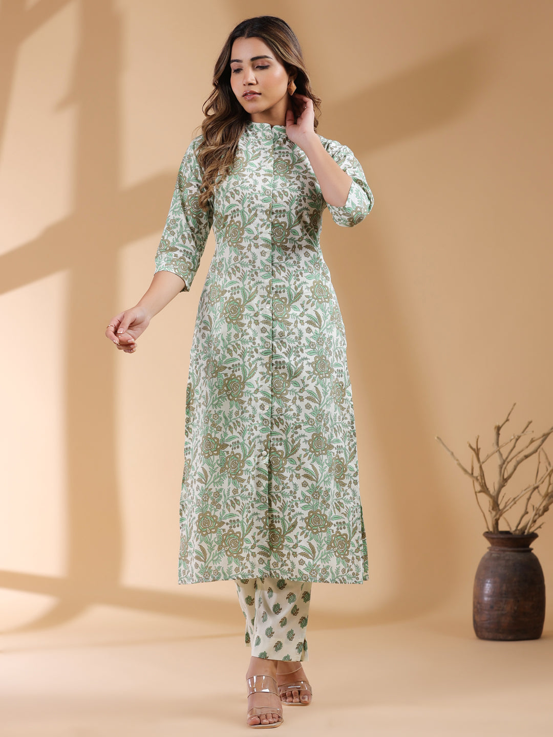 Janasya Light Cotton Floral Straight Kurta Set