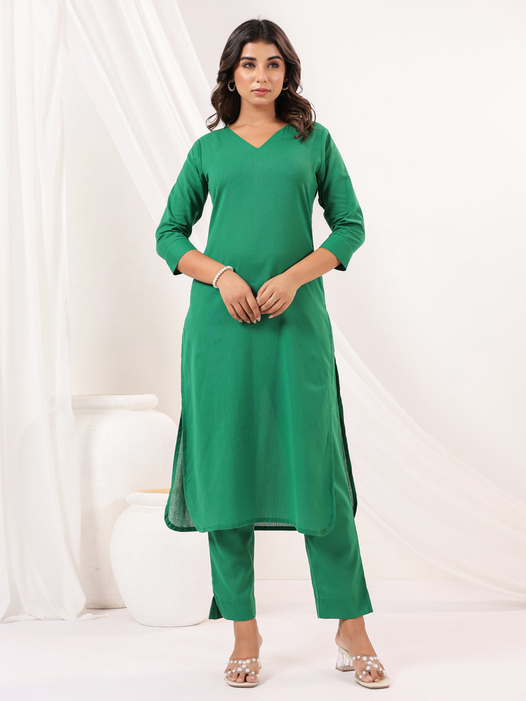 Janasya Dark Cotton Solid Straight Kurta Set