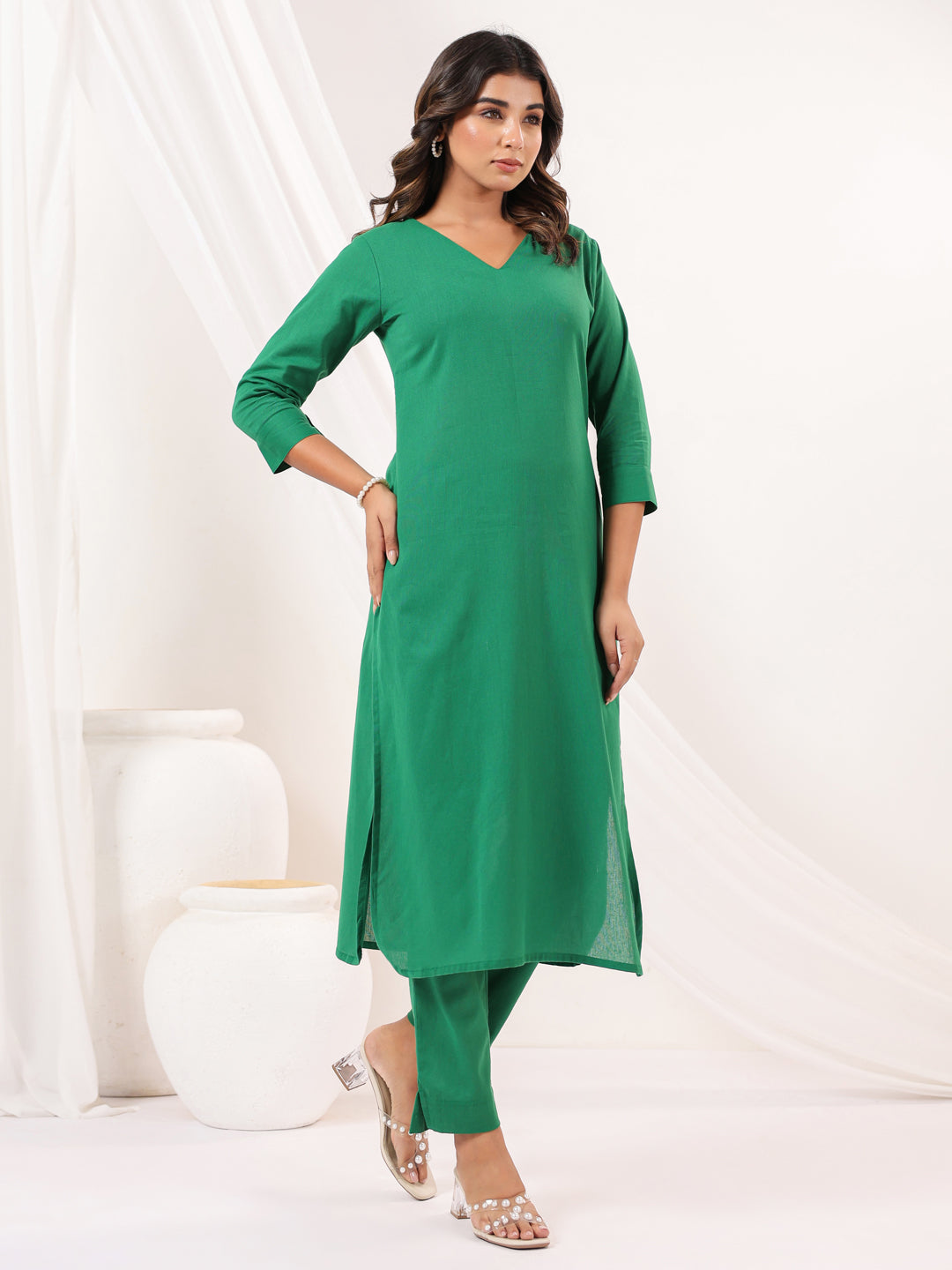 Janasya Dark Cotton Solid Straight Kurta Set