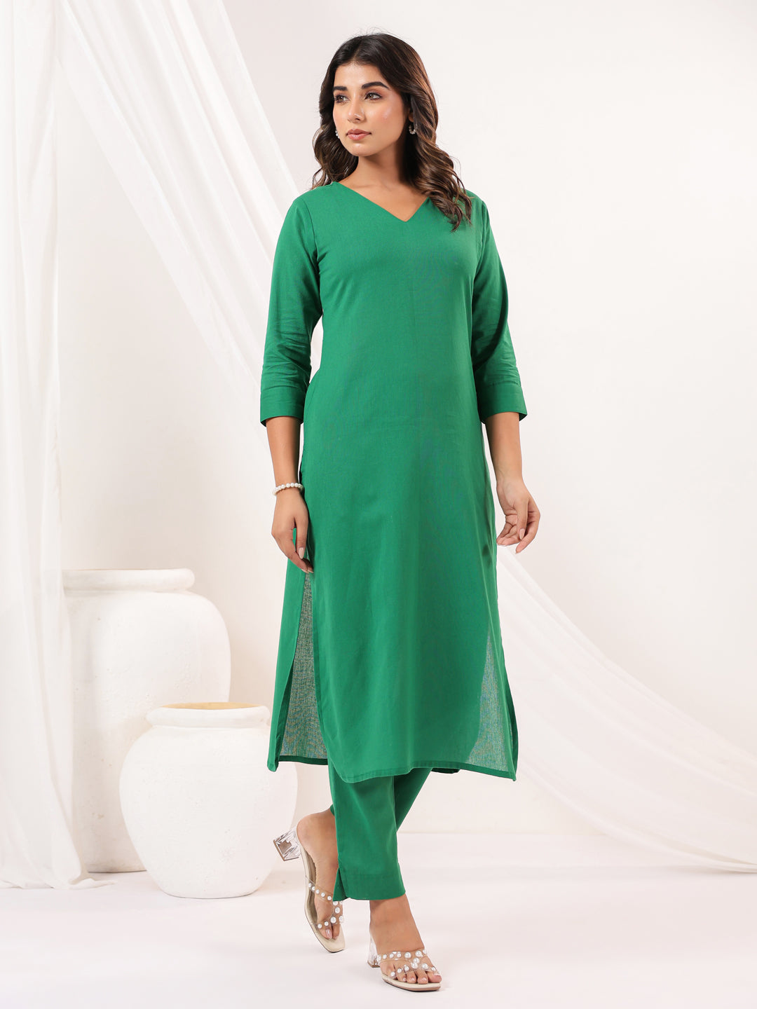 Janasya Dark Cotton Solid Straight Kurta Set