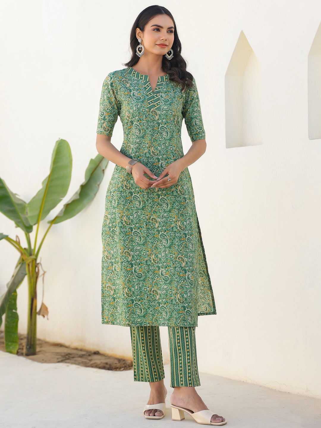 Janasya Light Cotton Paisley Straight Kurta Set - Distacart