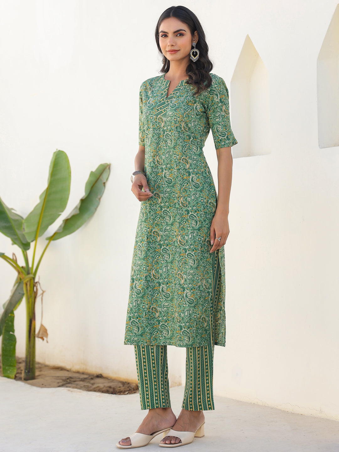 Janasya Light Cotton Paisley Straight Kurta Set - Distacart