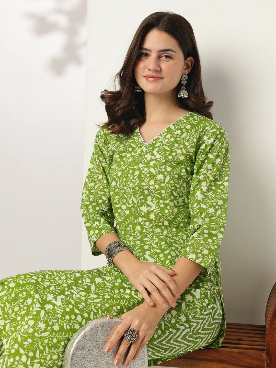 Janasya Bright Cotton Floral Straight Kurta Set