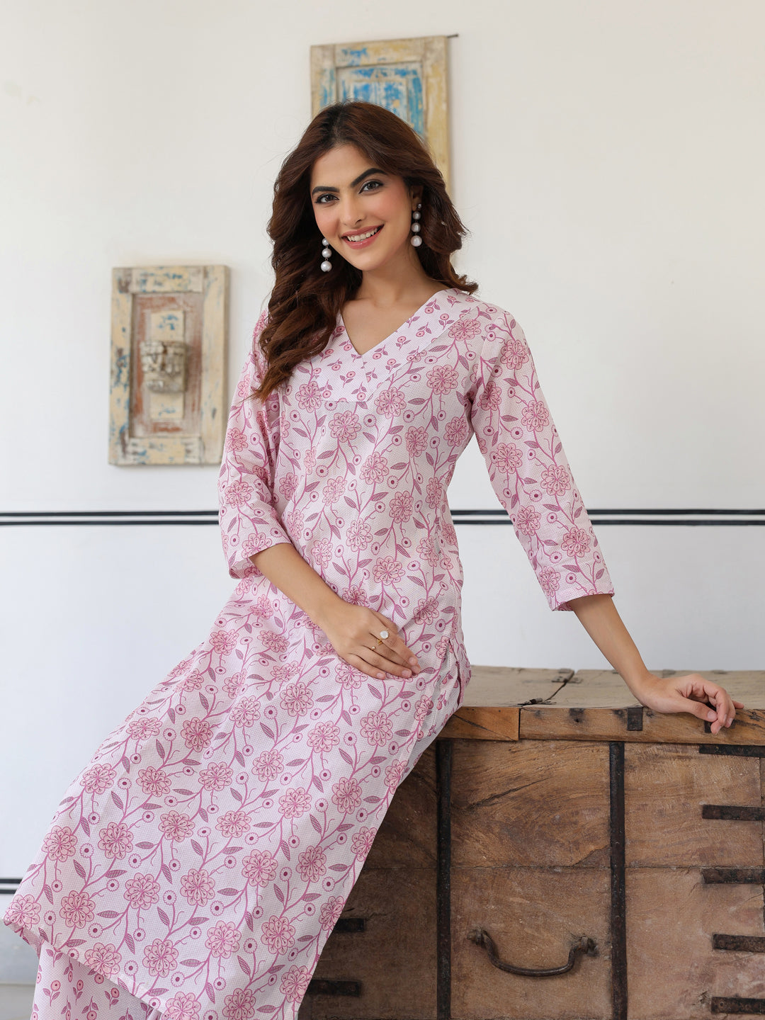 Janasya Light Cotton Floral Straight Kurta Set