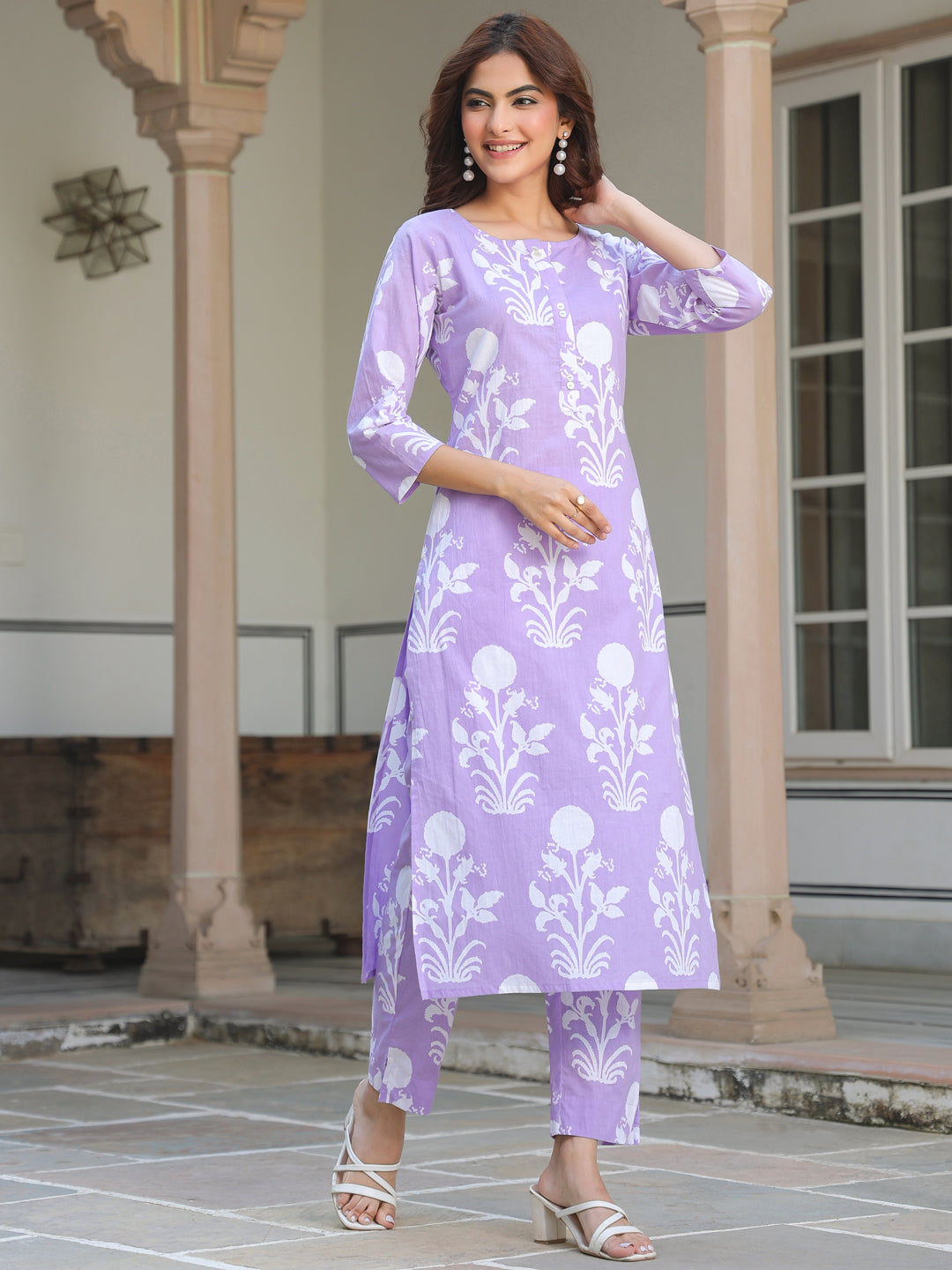 Janasya Light Cotton Floral Straight Kurta Set