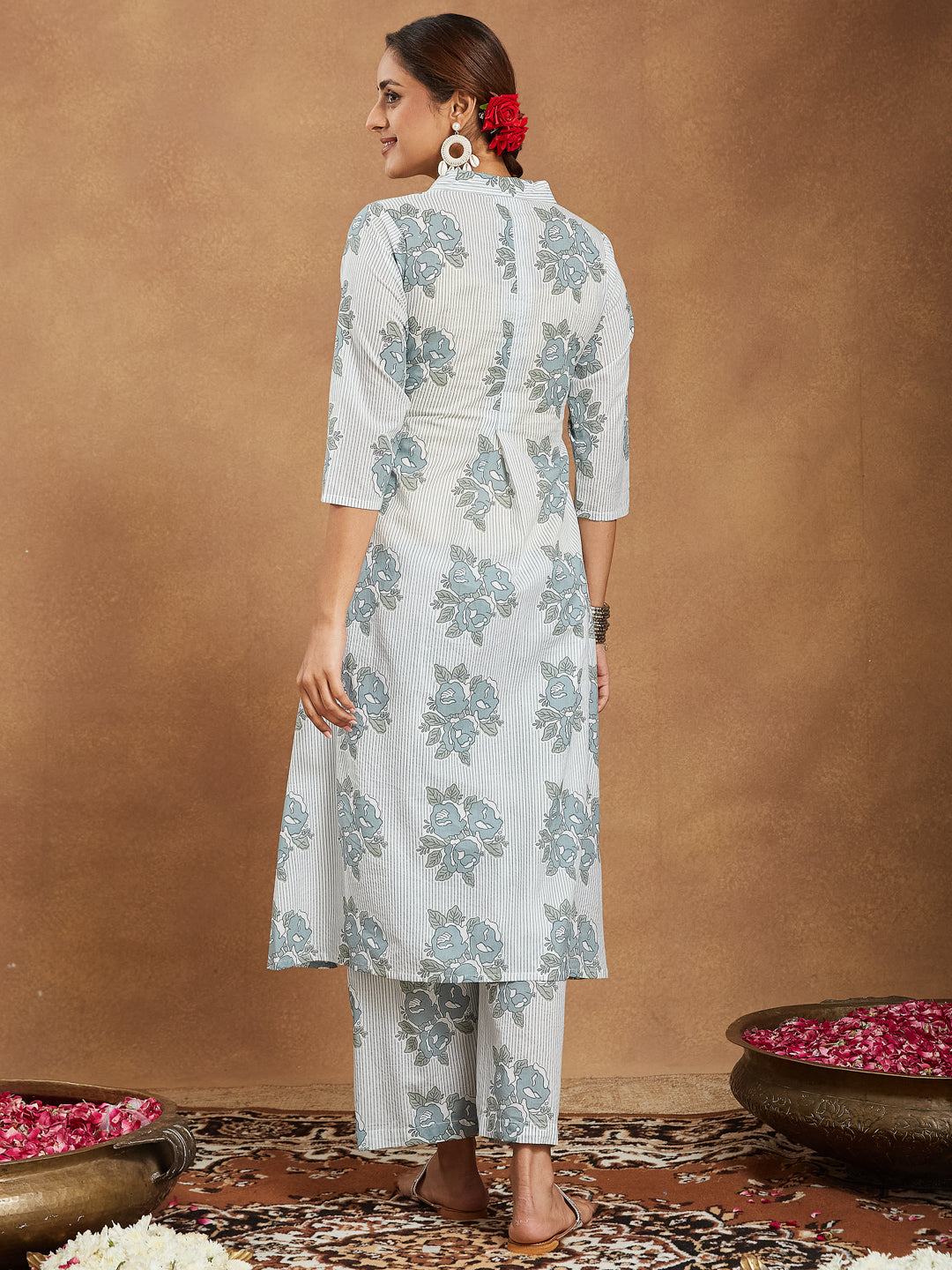 Janasya Light Cotton Floral A-Line Kurta Set