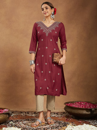 Janasya Dark Rayon Embroidered Straight Kurta