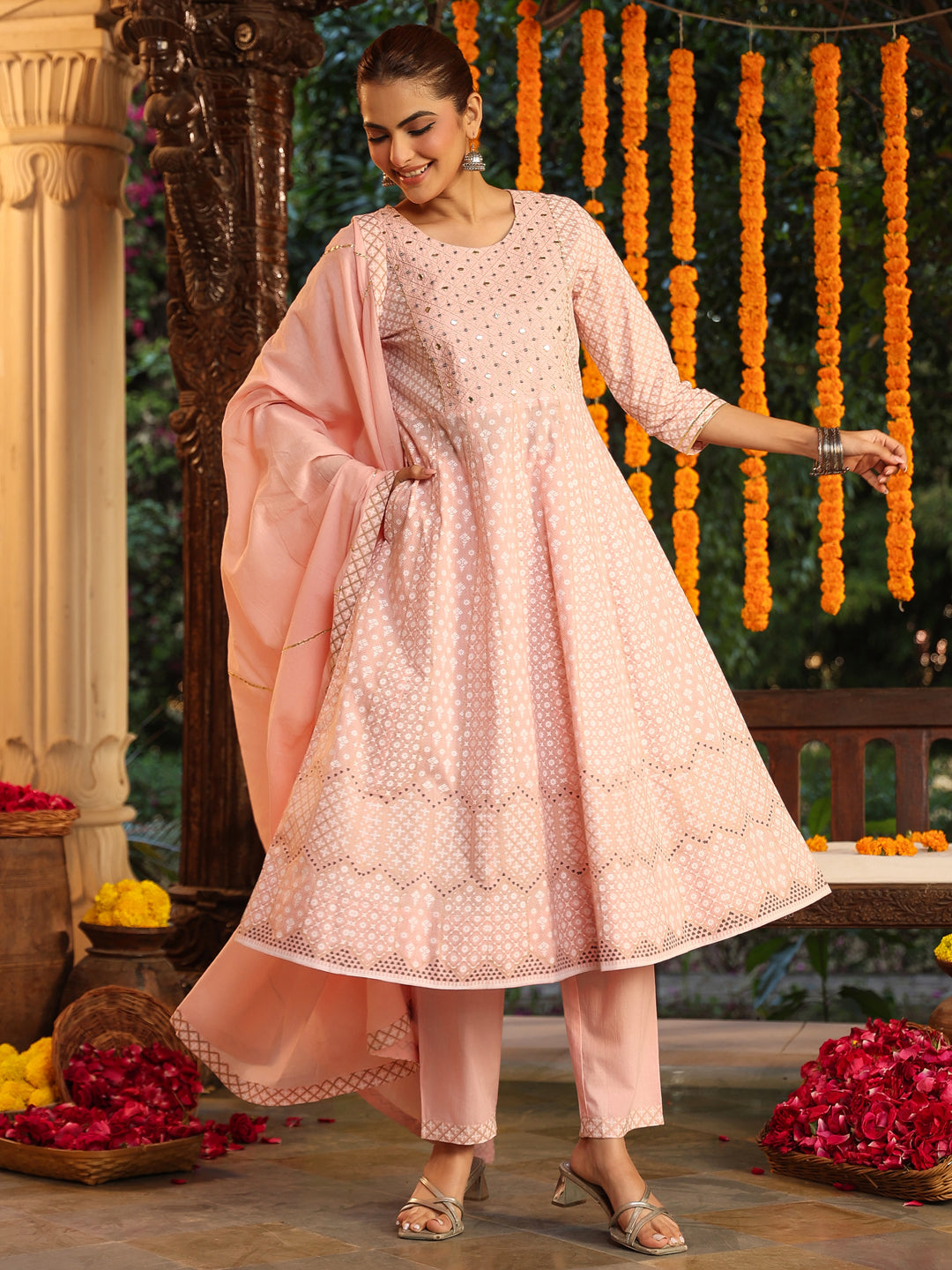 Janasya Light Cotton Ethnic Motifs Anarkali Kurta Set