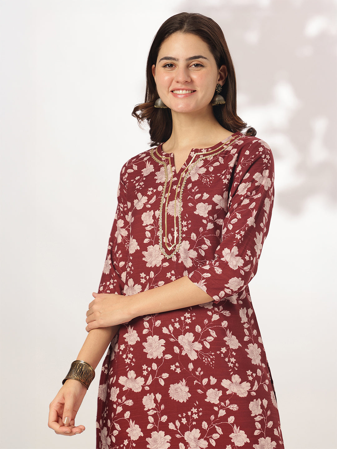 Janasya Dark Rayon Blend Floral Straight Kurta Set