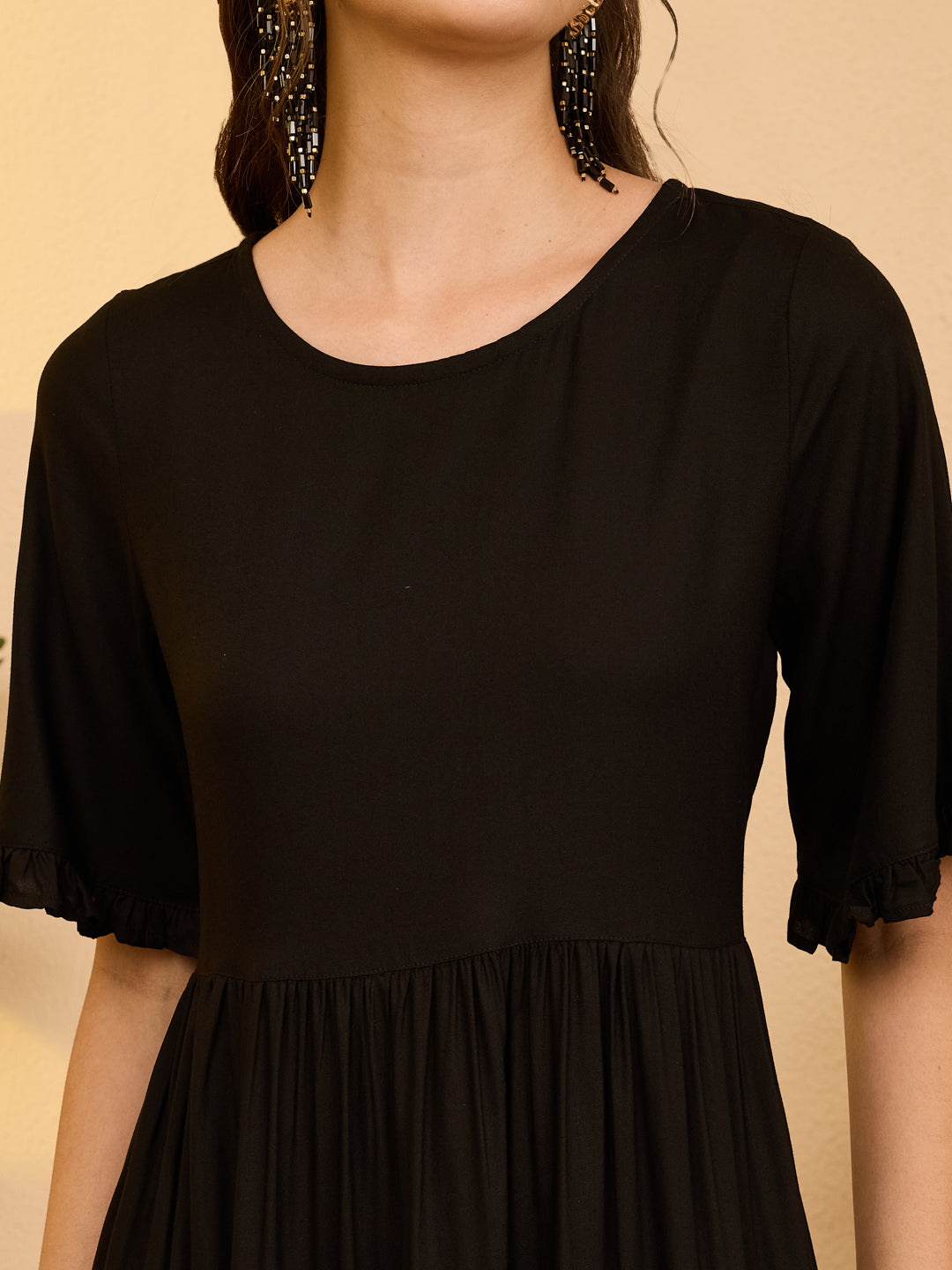 Janasya Black Gathered Rayon Dress - Dista