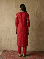 Thumbnail for Janasya Red Straight Silk Blend Kurta & Bottom - Dista