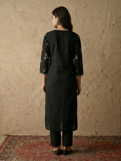Janasya Black Straight Silk Blend Kurta - Dista