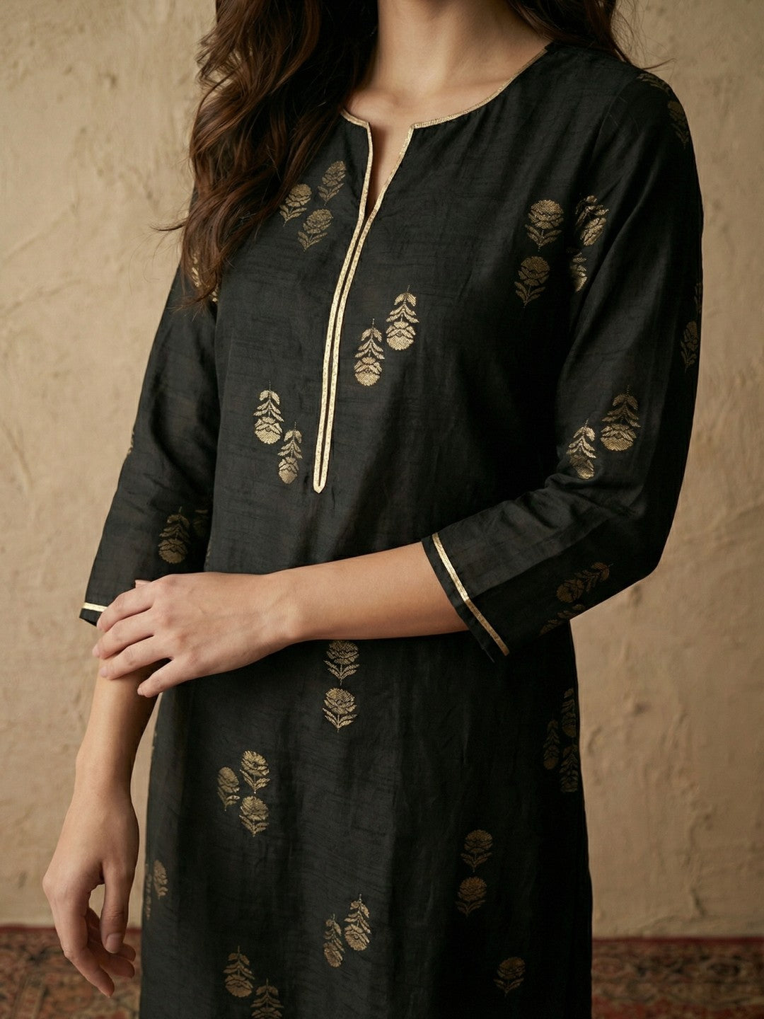Janasya Black Straight Silk Blend Kurta - Dista