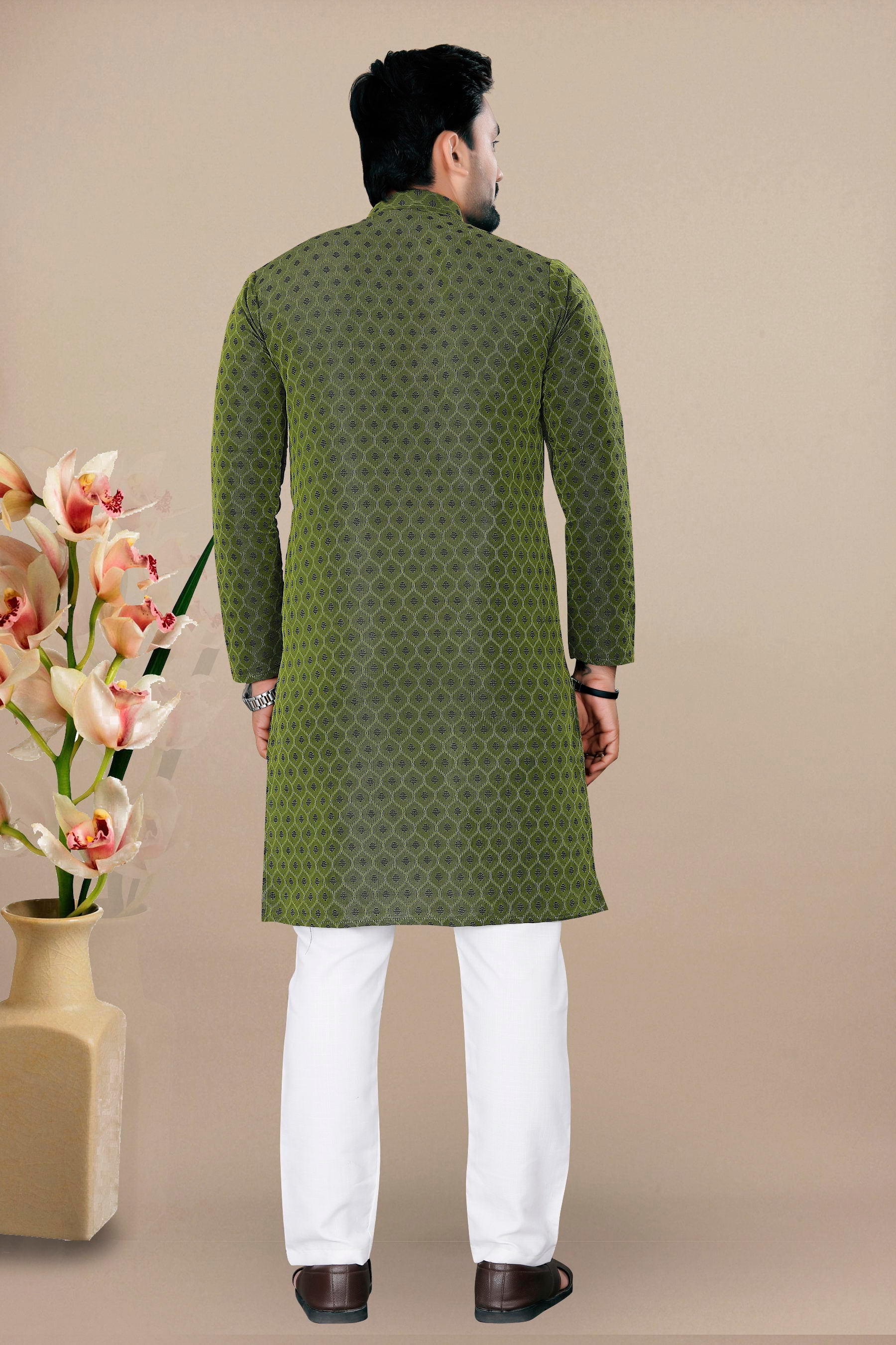 Neera Trendz Green Jacquard Work Men's Kurta With Pyjama