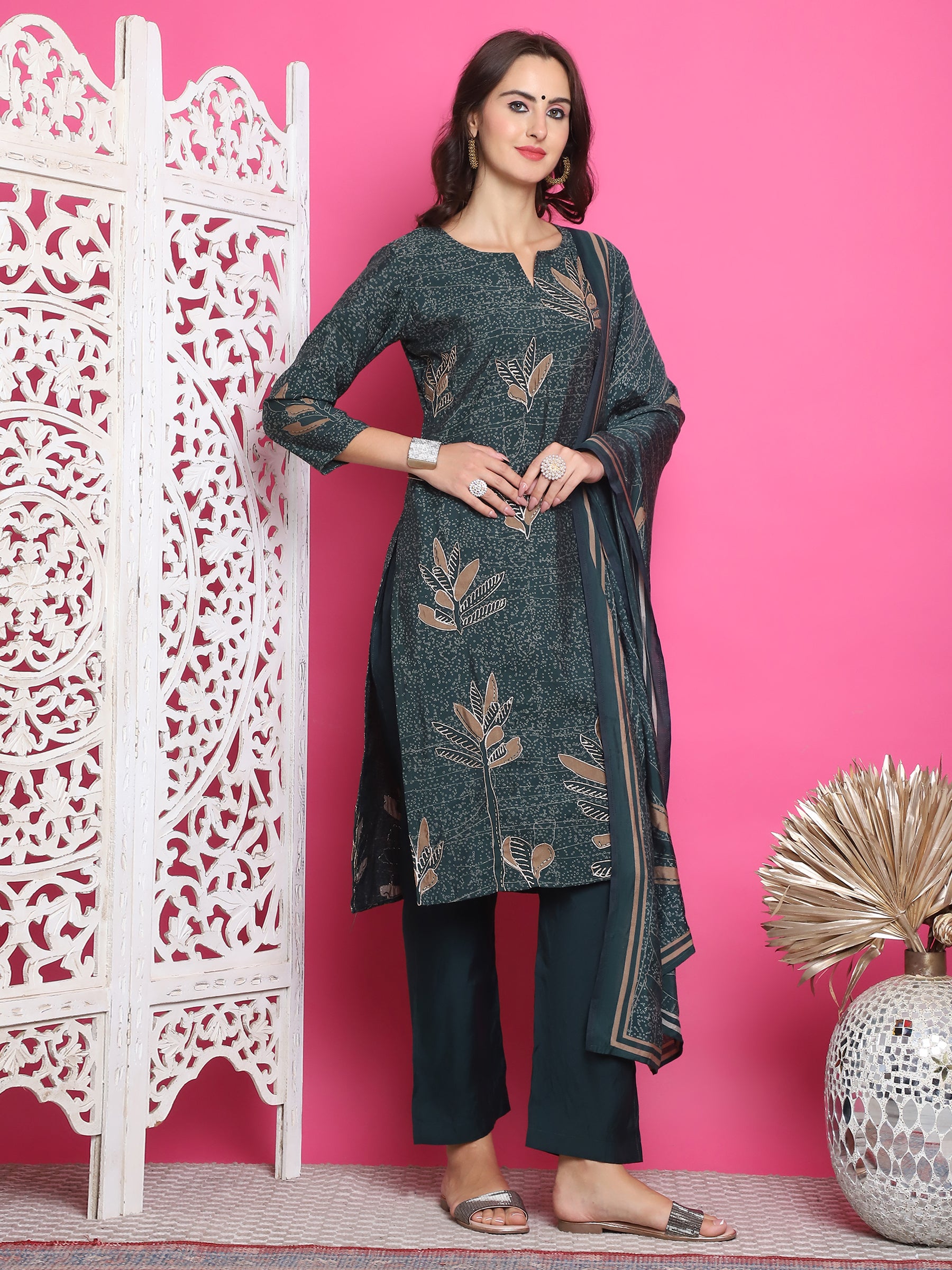 Jyoti Fashion Women's Green Muslin Floral Print with Jari & Crystal work Kurta with Trouser & Dupatta - Distacart