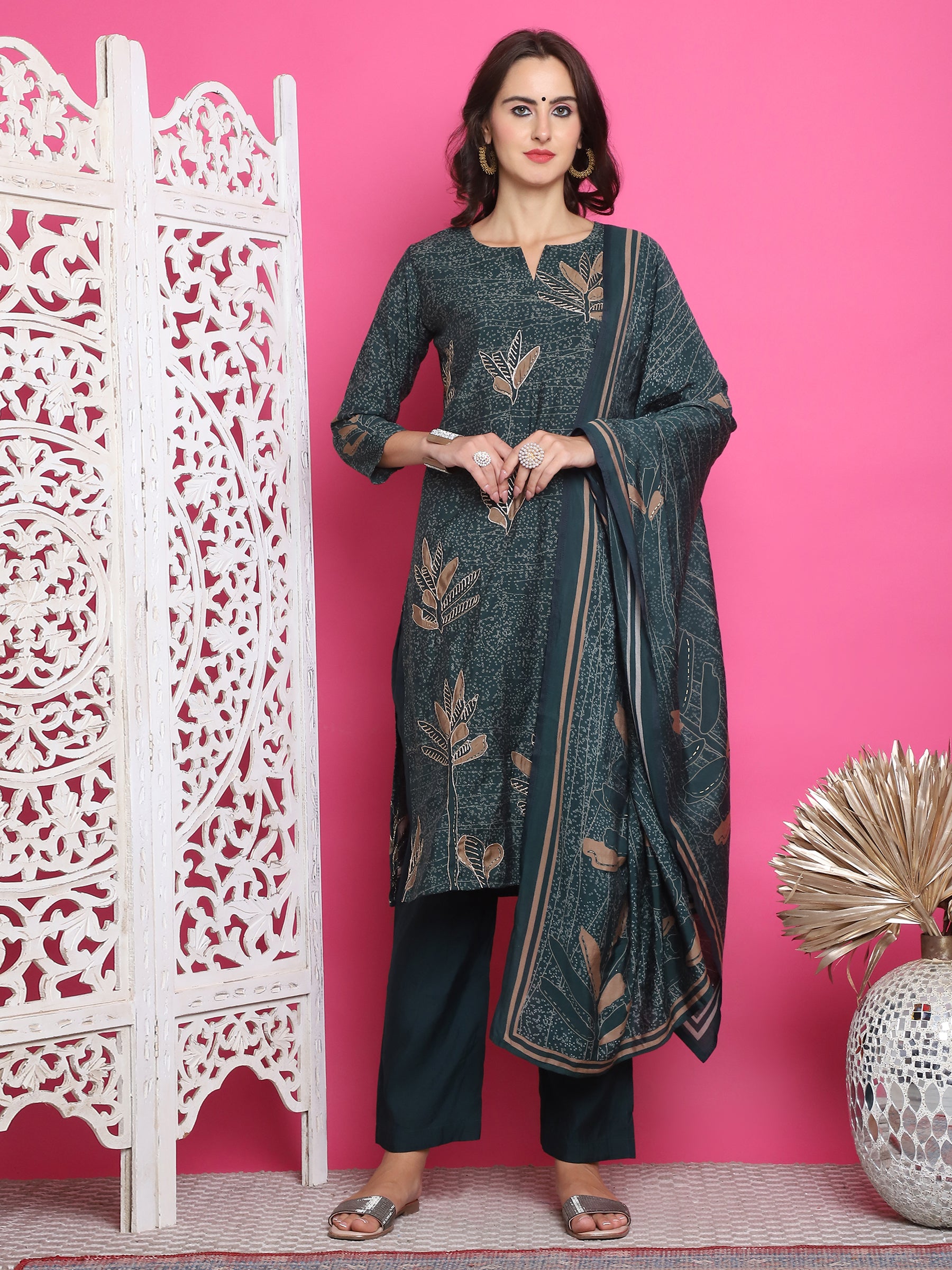 Jyoti Fashion Women's Green Muslin Floral Print with Jari & Crystal work Kurta with Trouser & Dupatta - Distacart