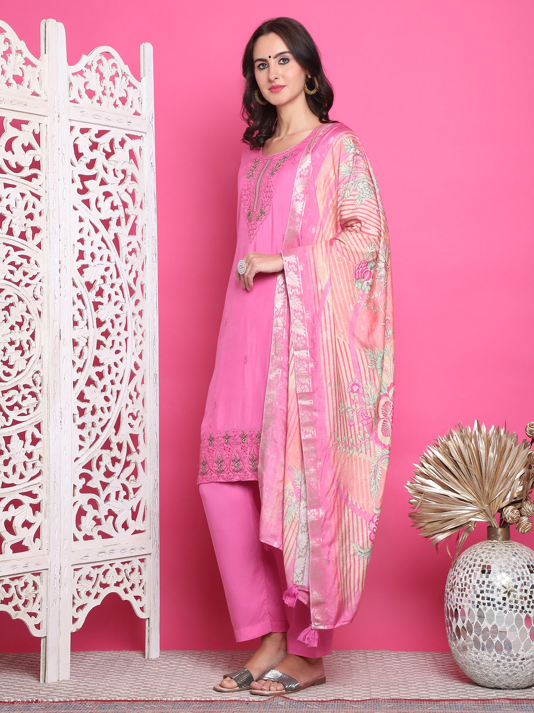 Jyoti Fashion Women's Pink Muslin Floral Resham Embroidery Kurta with Trouser & Dupatta - Distacart