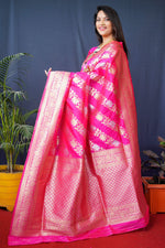 Thumbnail for Jyoti Fashion Women's Pink Handloom Banarasi Silk Zari Woven Saree with Blouse - Distacart