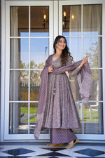 Thumbnail for Jyoti Fashion Women's Pastel Purple Cotton Silk Heavy Digital Printed Kurta Set - Distacart