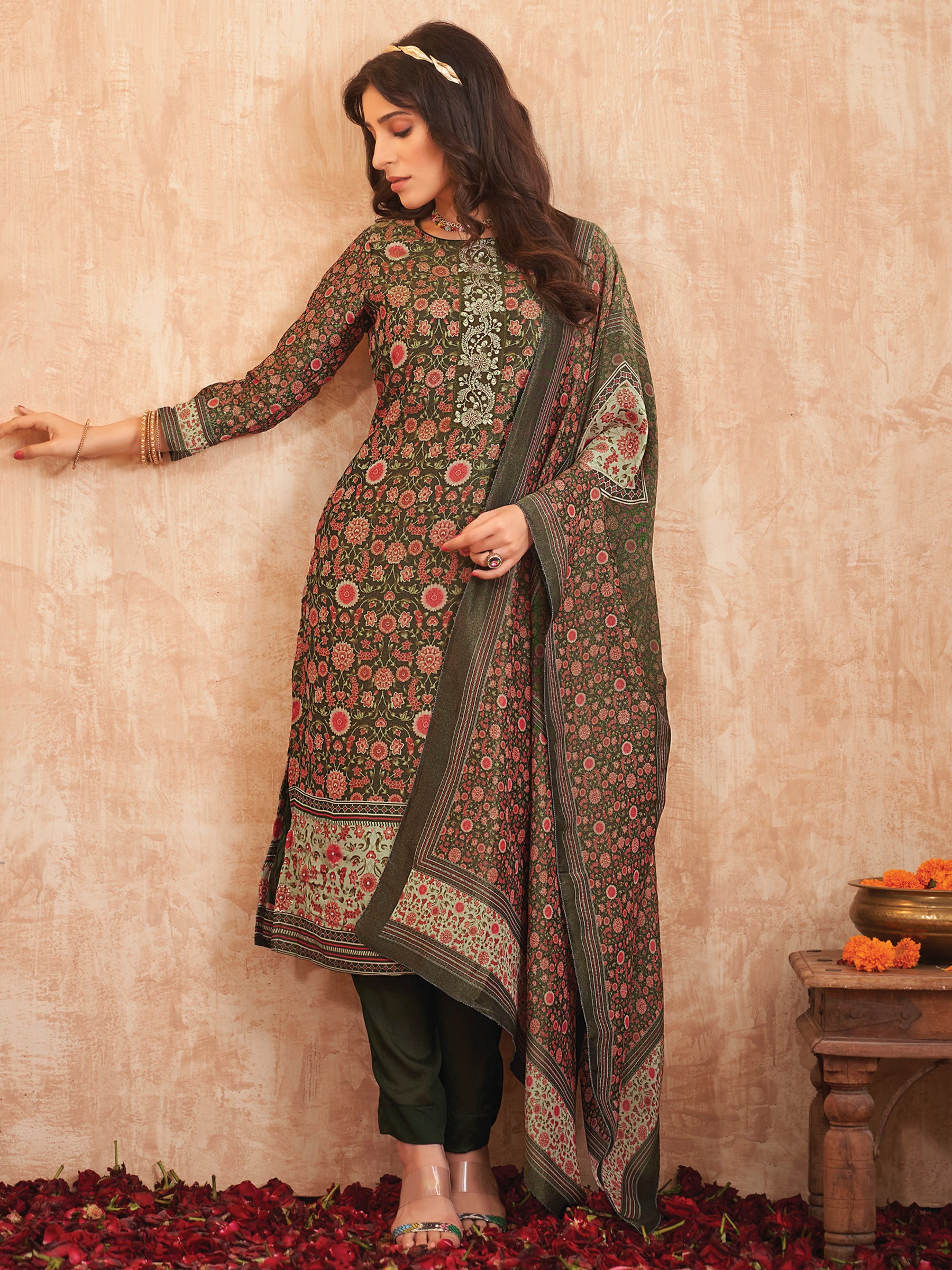 Jyoti Fashion Women's Green Pure Tissue Shimmer Floral Digital Print With Zardoshi Hand Work Salwar Suit Set - Distacart