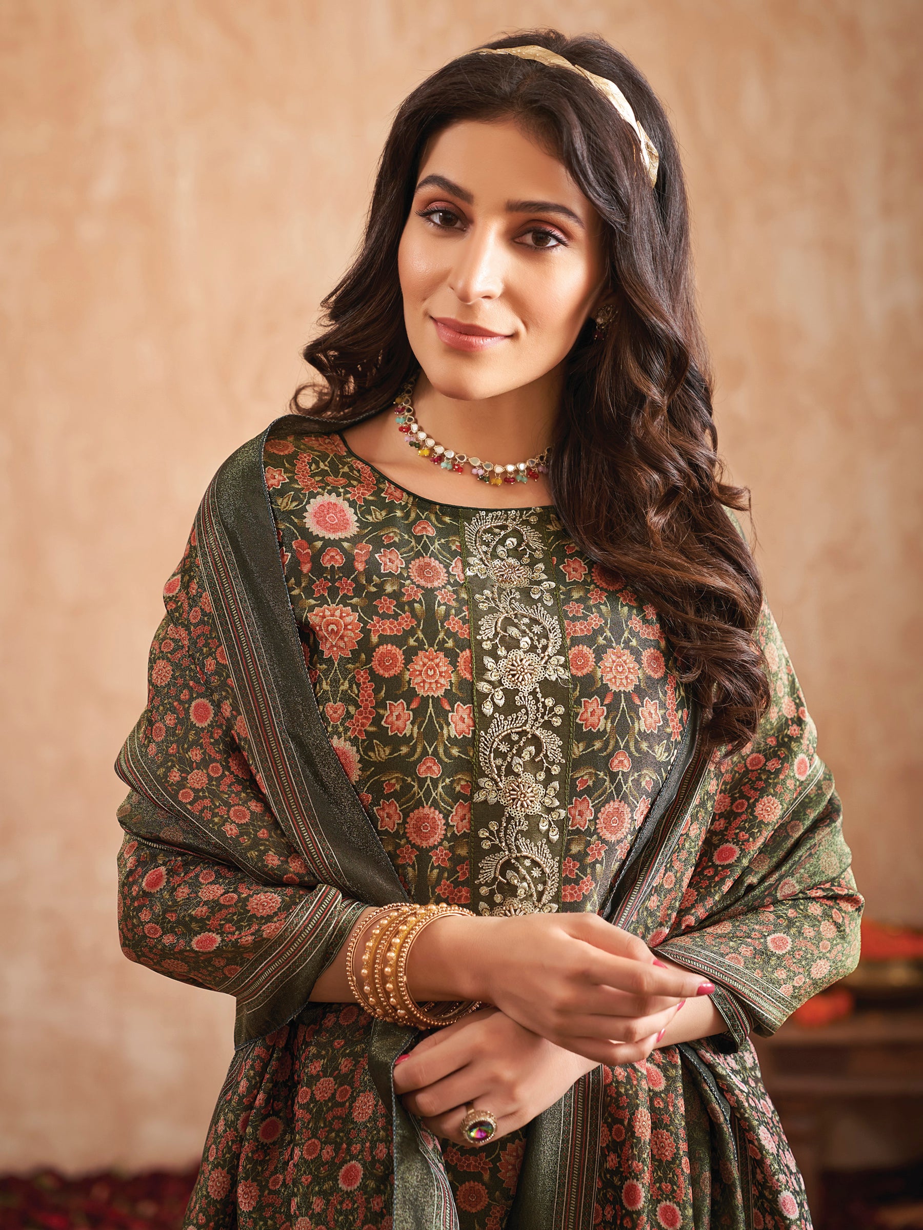 Jyoti Fashion Women's Green Pure Tissue Shimmer Floral Digital Print With Zardoshi Hand Work Salwar Suit Set - Distacart