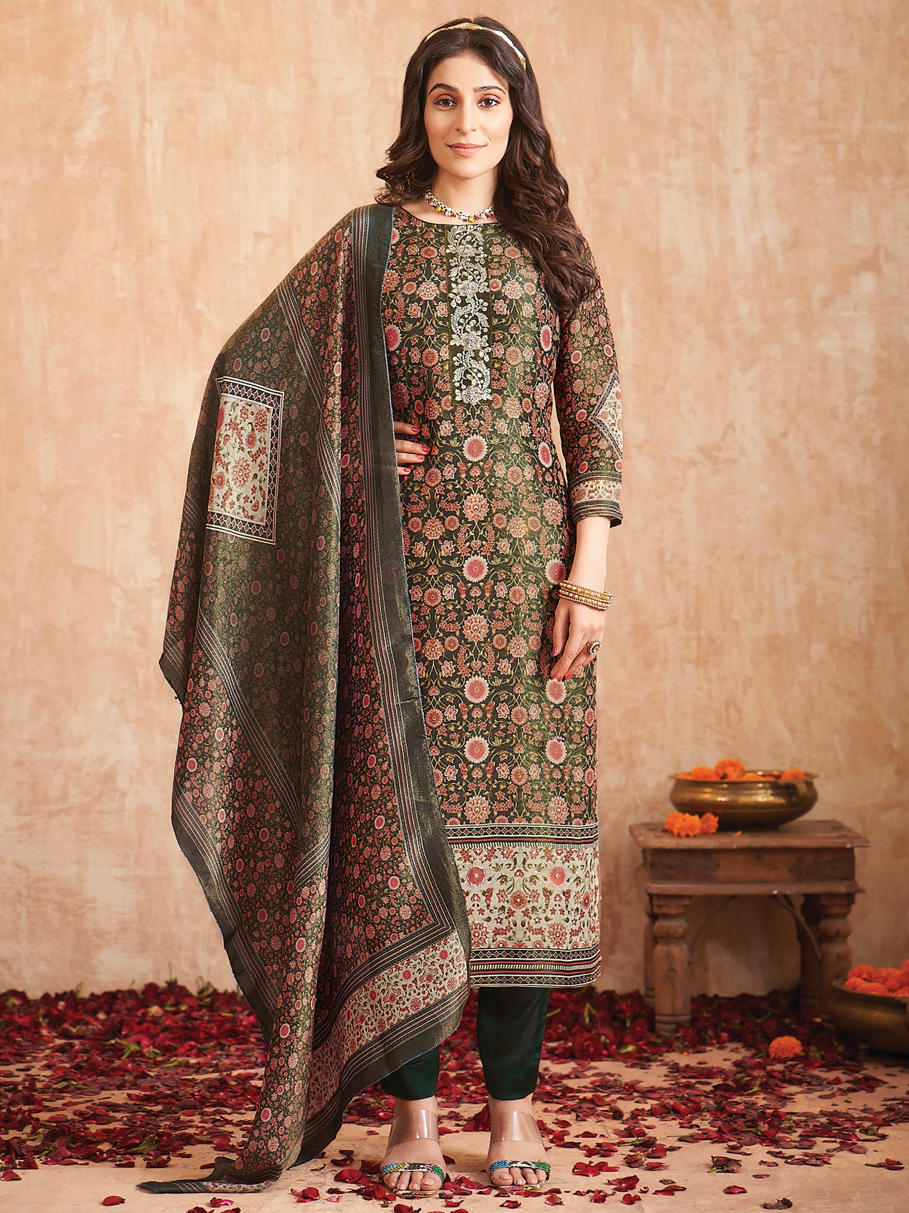Jyoti Fashion Women's Green Pure Tissue Shimmer Floral Digital Print With Zardoshi Hand Work Salwar Suit Set - Distacart