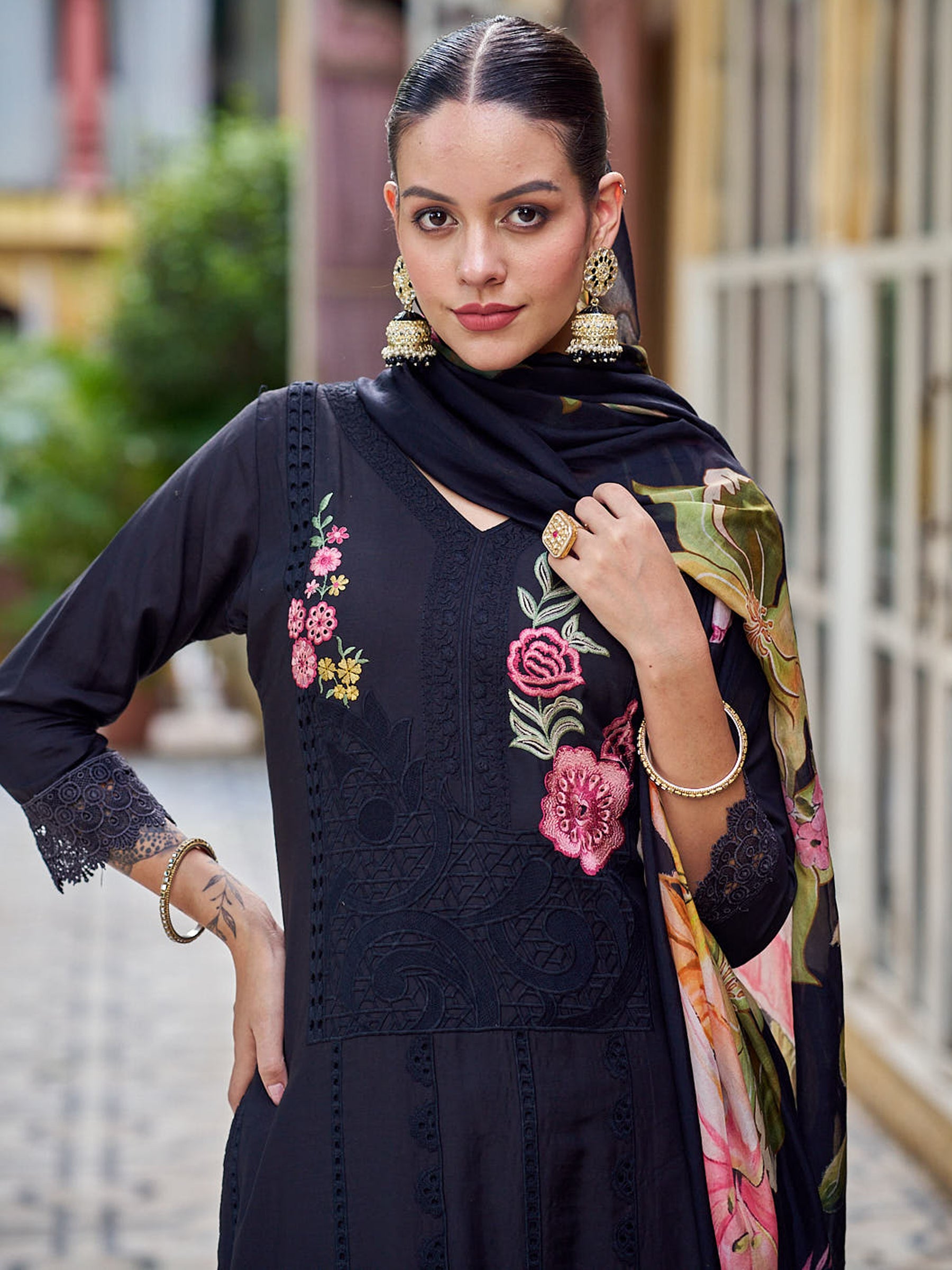 Jyoti Fashion Women's Black Muslin Resham Thread with Jari & Cut Work Salwar Suit Set - Distacart