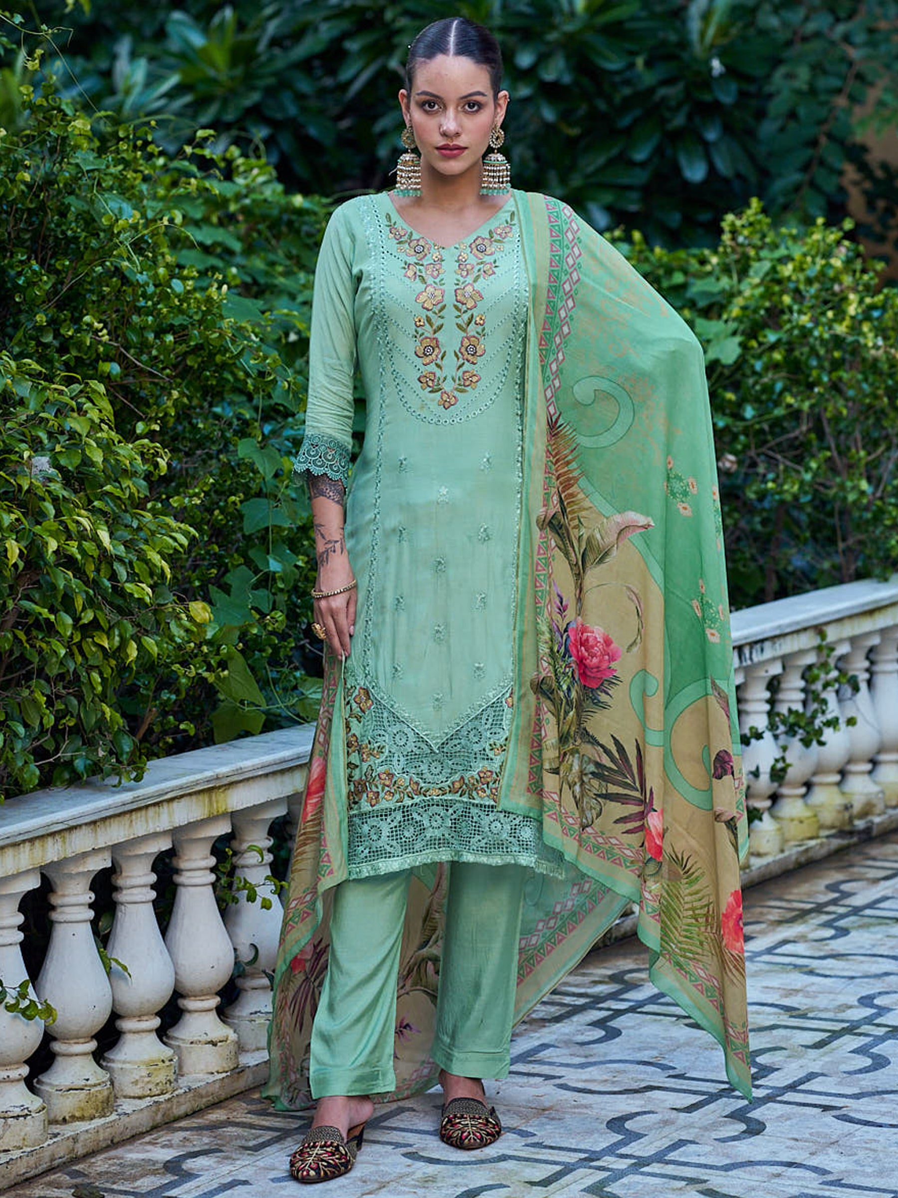 Jyoti Fashion Women's Green Muslin Resham Thread with Jari & Cut Work Salwar Suit Set - Distacart