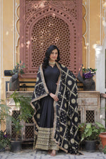 Thumbnail for Jyoti Fashion Women's Black Star Georgette Sequins Zari Embroidered Long Anarkali Sets - Distacart
