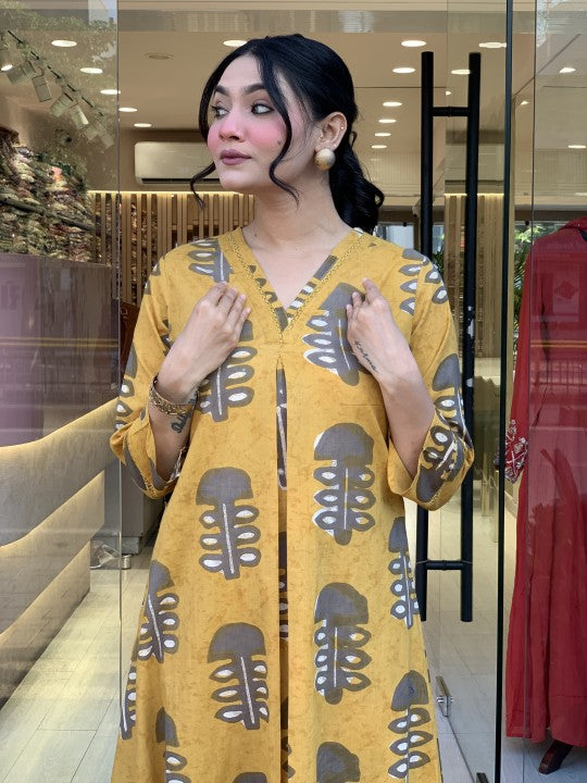 Jyoti Fashion Women's Yellow Rayon Slub Printed Designer Kurta Set with Dupatta