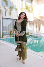 Thumbnail for Jyoti Fashion Mehendi Velvet Embroidered Designer Kurta Set with Batwa - Distacart