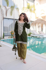 Thumbnail for Jyoti Fashion Mehendi Velvet Embroidered Designer Kurta Set with Batwa - Distacart