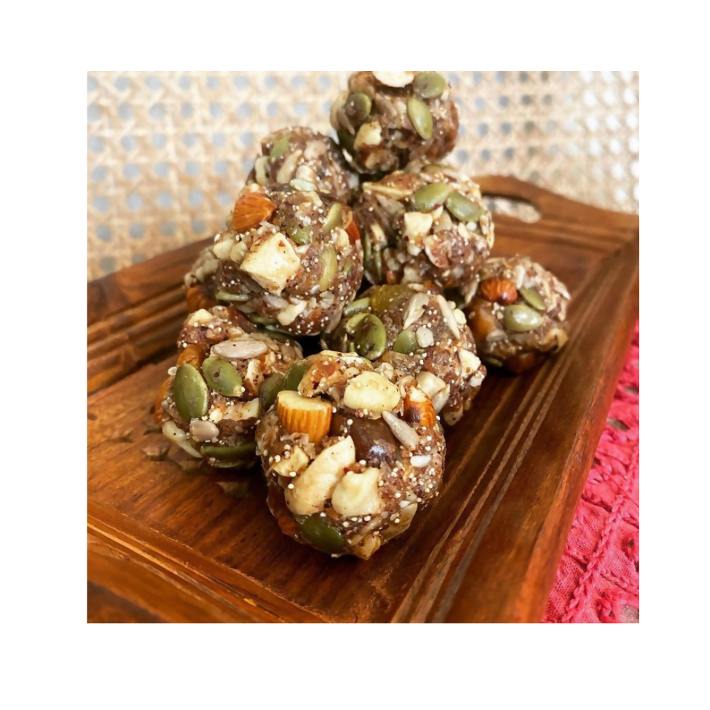 Mylapore Kitchens Dry Fruits Laddu - with honey - Distacart