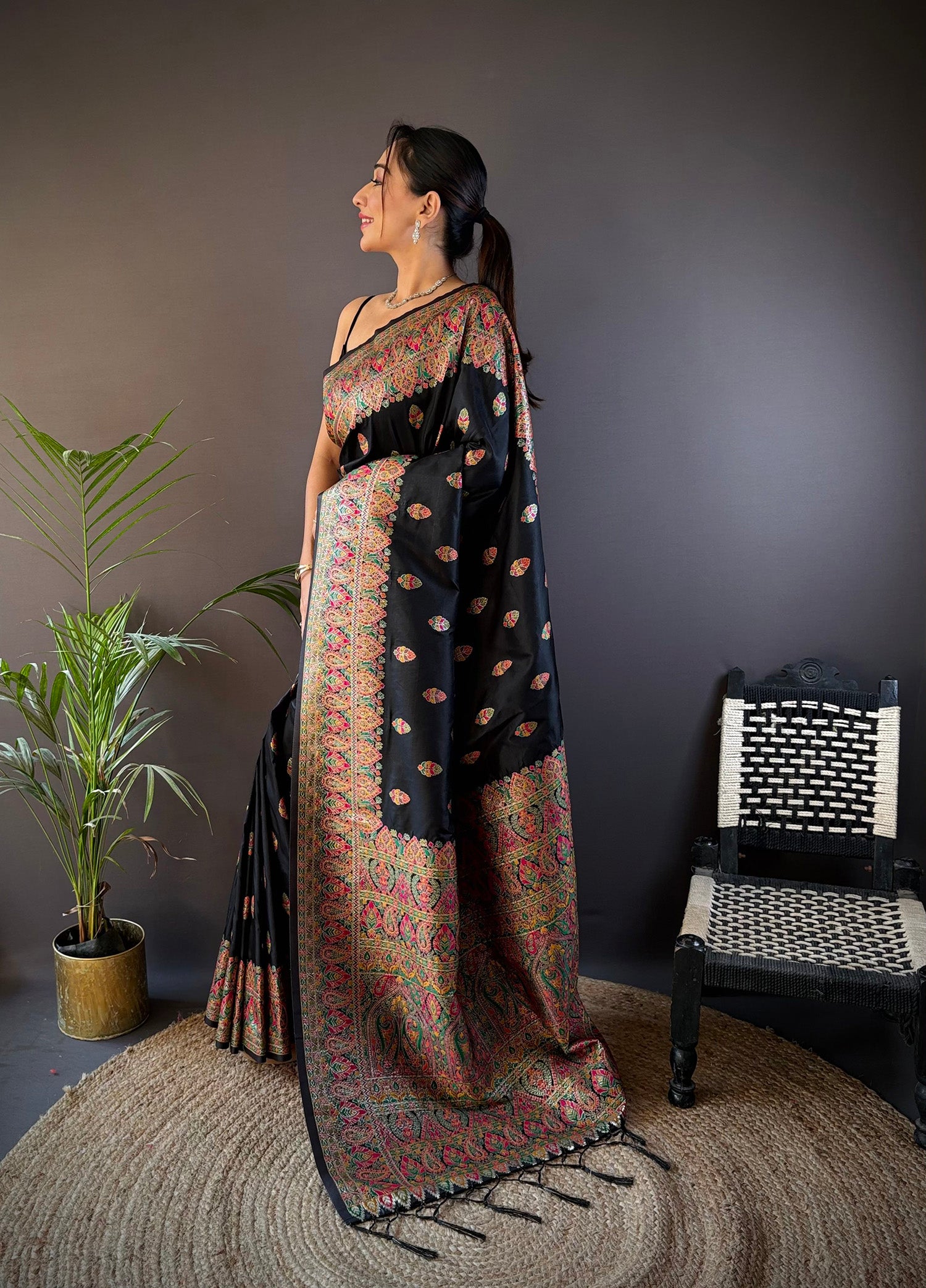 Elora Black Silk Meena Weaving Pashmina Work Kashmiri Saree - Dista