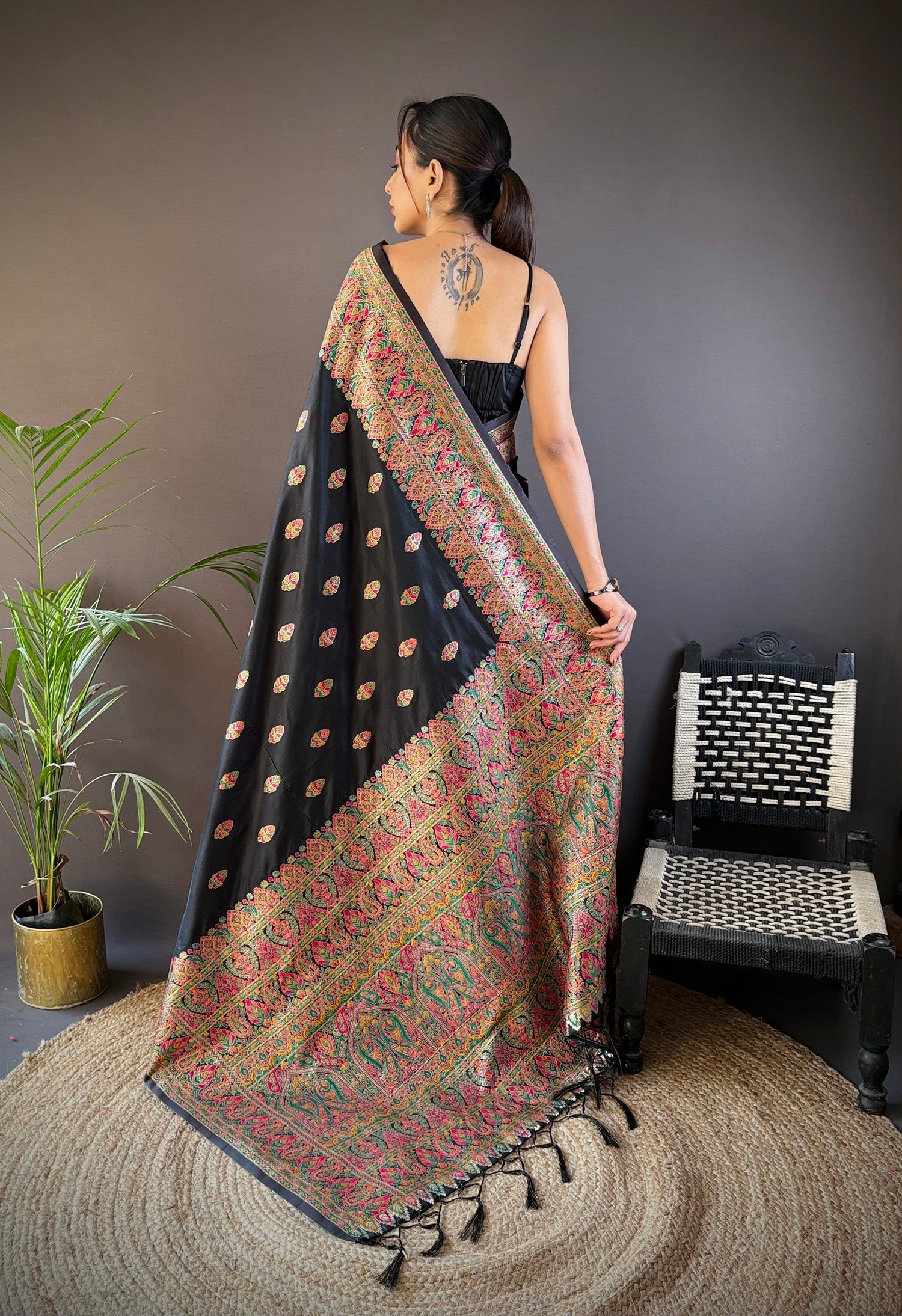 Elora Black Silk Meena Weaving Pashmina Work Kashmiri Saree - Dista