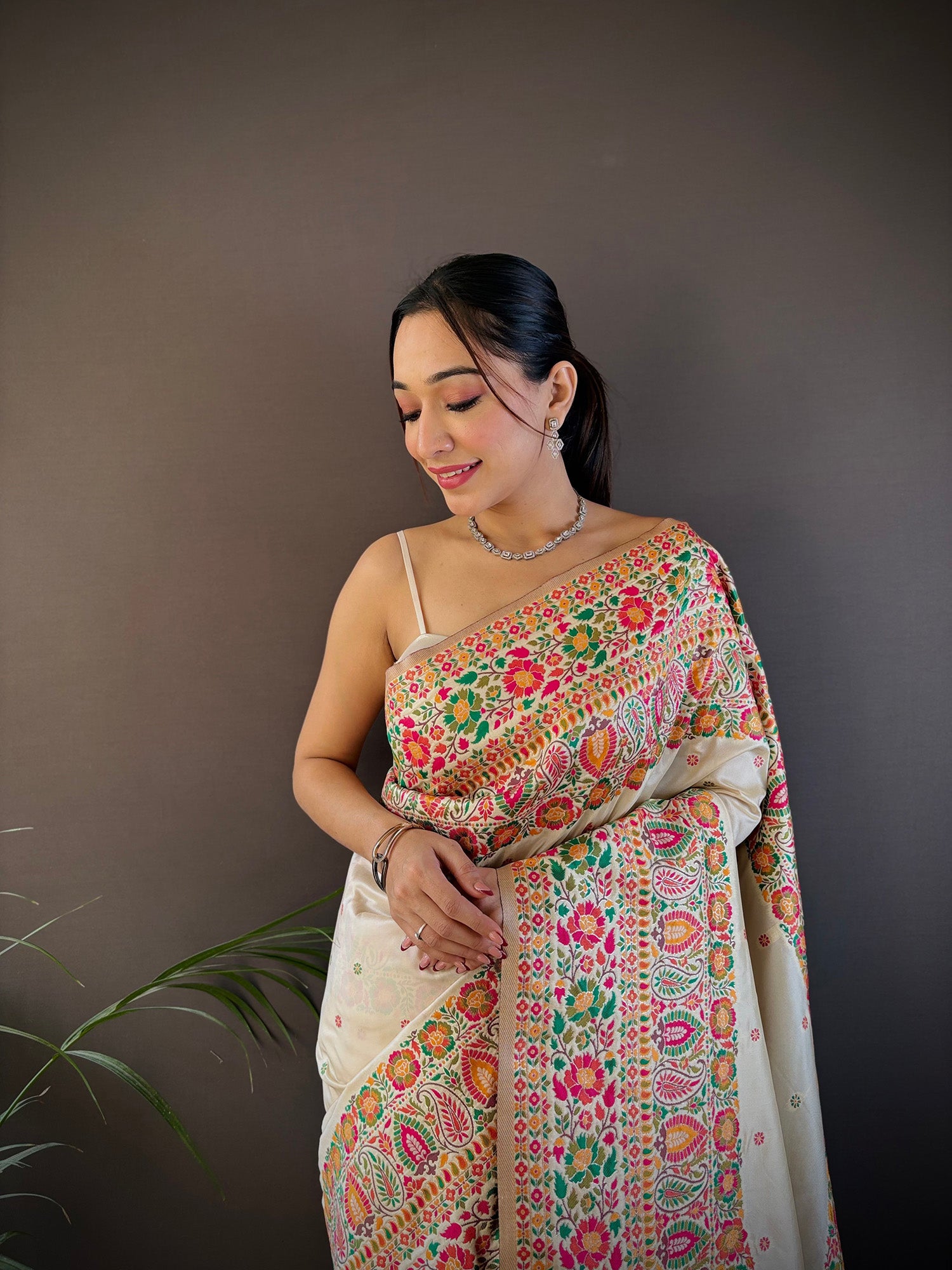 Elora White Silk Meena Weaving Pashmina Work Kashmiri Saree - Dista