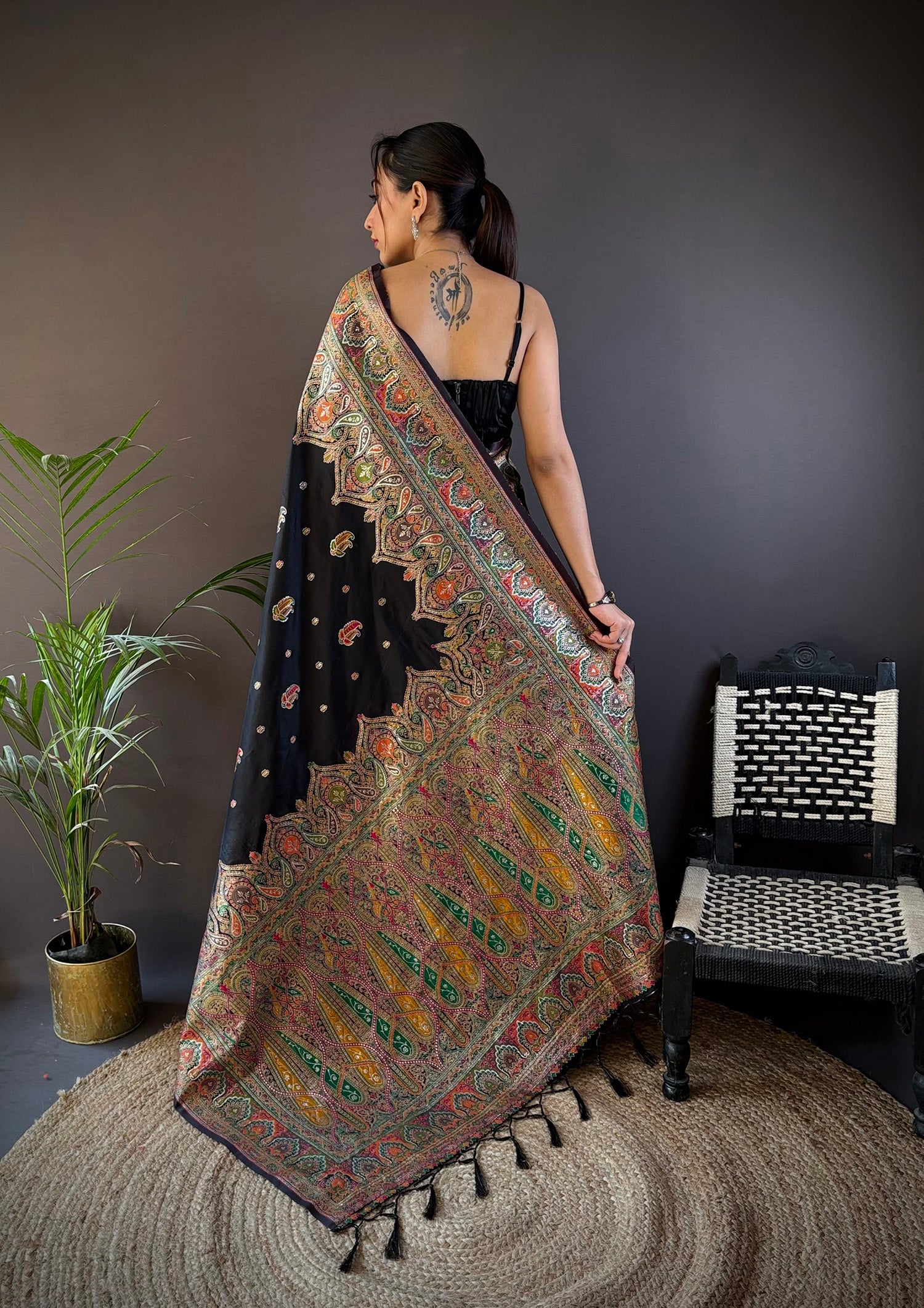 Elora Black Silk Meena Weaving Pashmina Work Kashmiri Saree - Dista