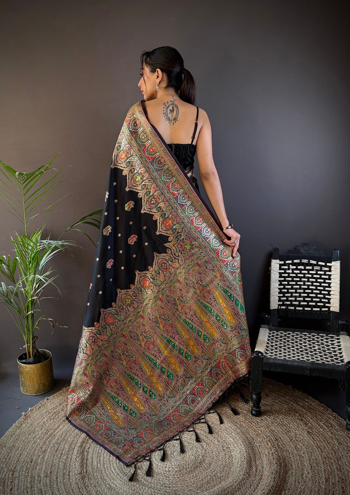 Elora Black Silk Meena Weaving Pashmina Work Kashmiri Saree - Dista