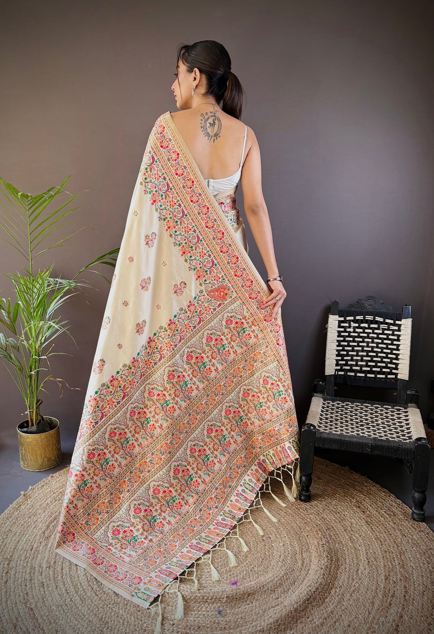 Elora White Silk Meena Weaving Pashmina Work Kashmiri Saree - Dista