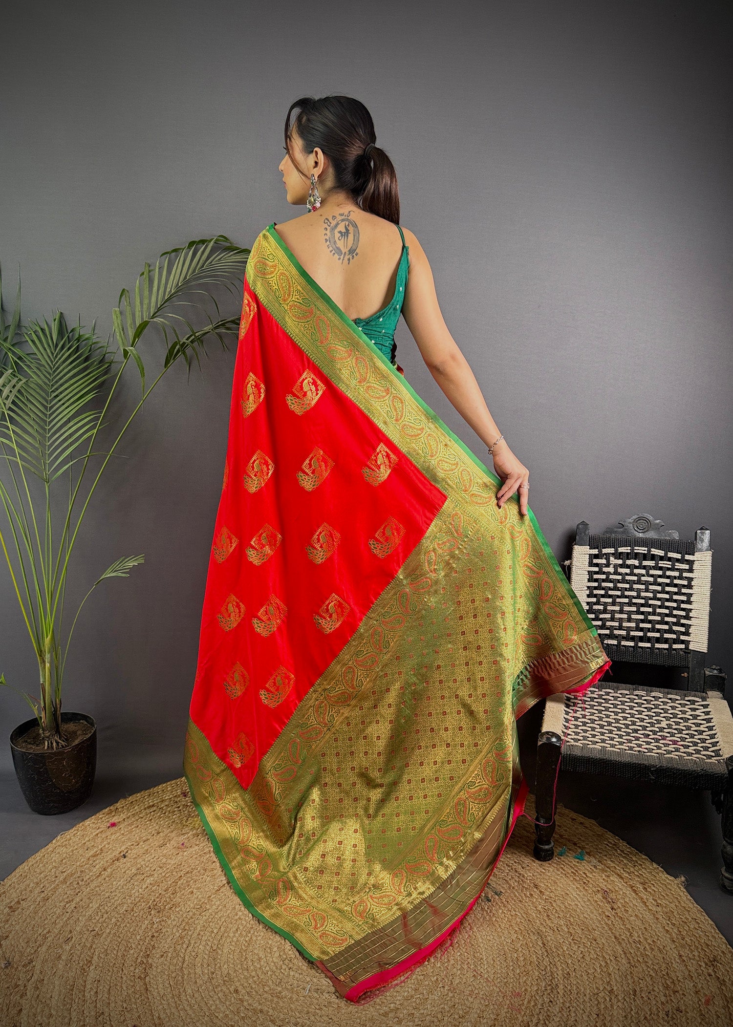 Elora Red Soft Silk Peacock Pattern Zari Weaving Contrast Border Banarasi Saree - Dista