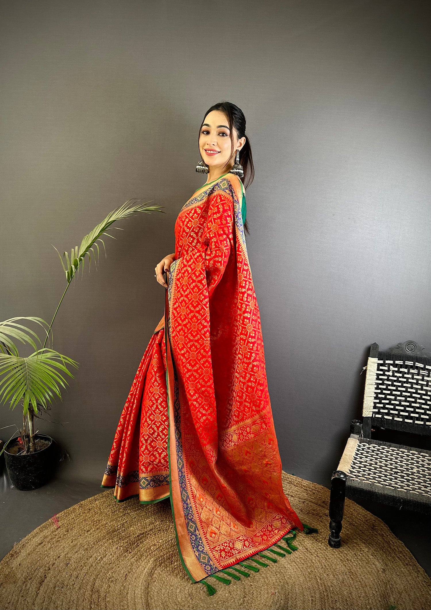 Elora Red Soft Silk Zari Weaving Patola Saree - Dista