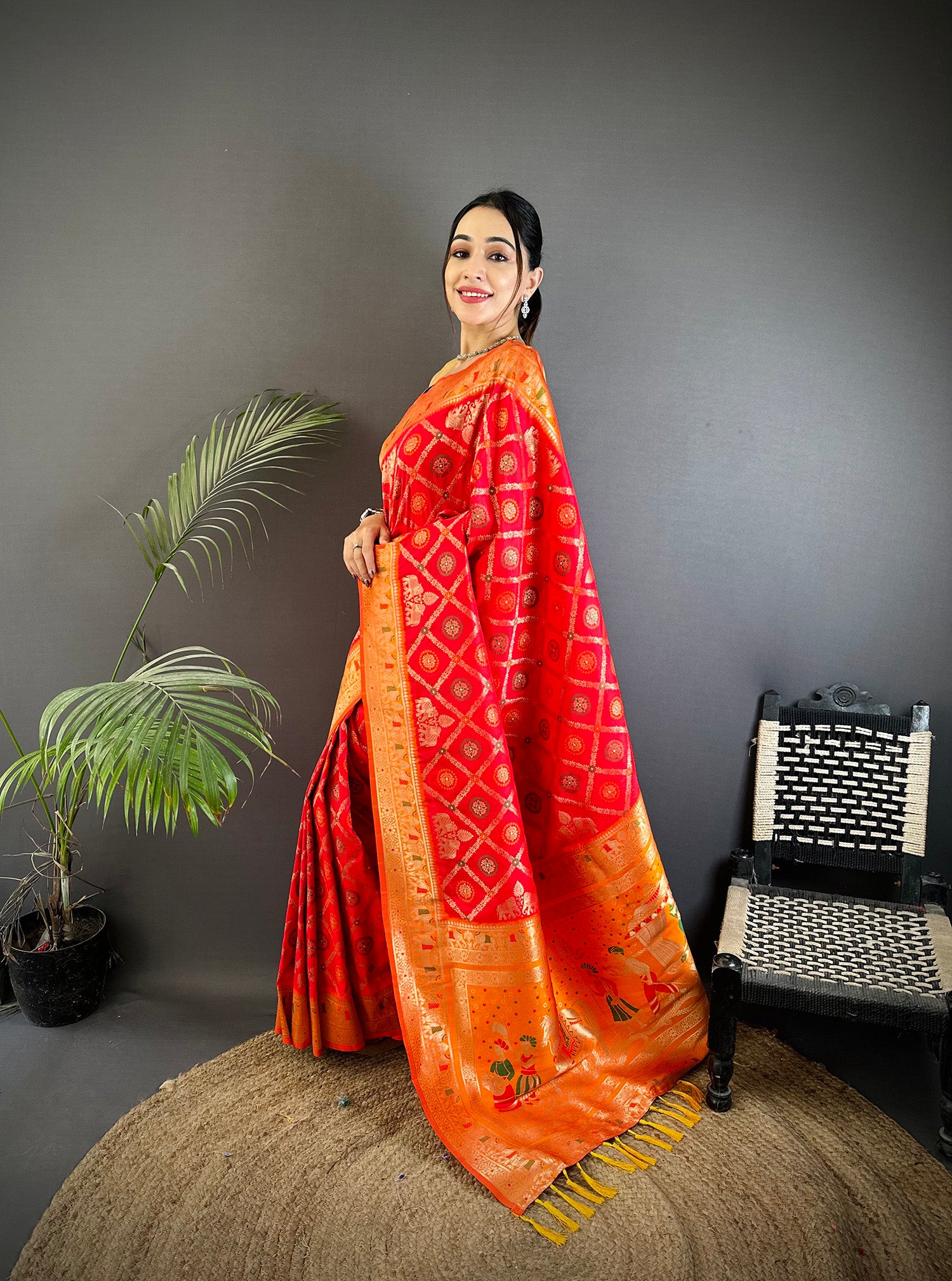 Elora Red Soft Silk Zari Weaving Patola Saree - Dista