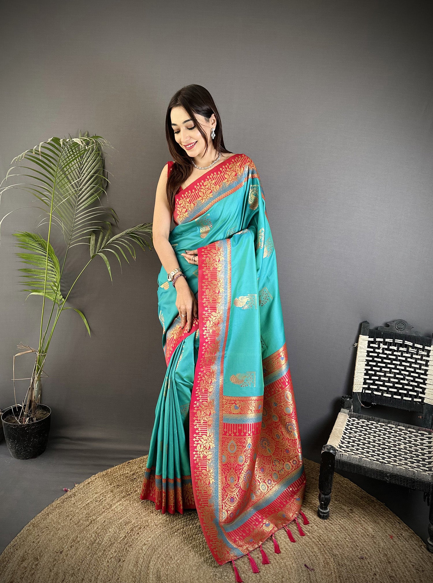 Elora Aqua Green Soft Silk Dual Zari Peacock Butta Worked Banarasi Saree - Dista
