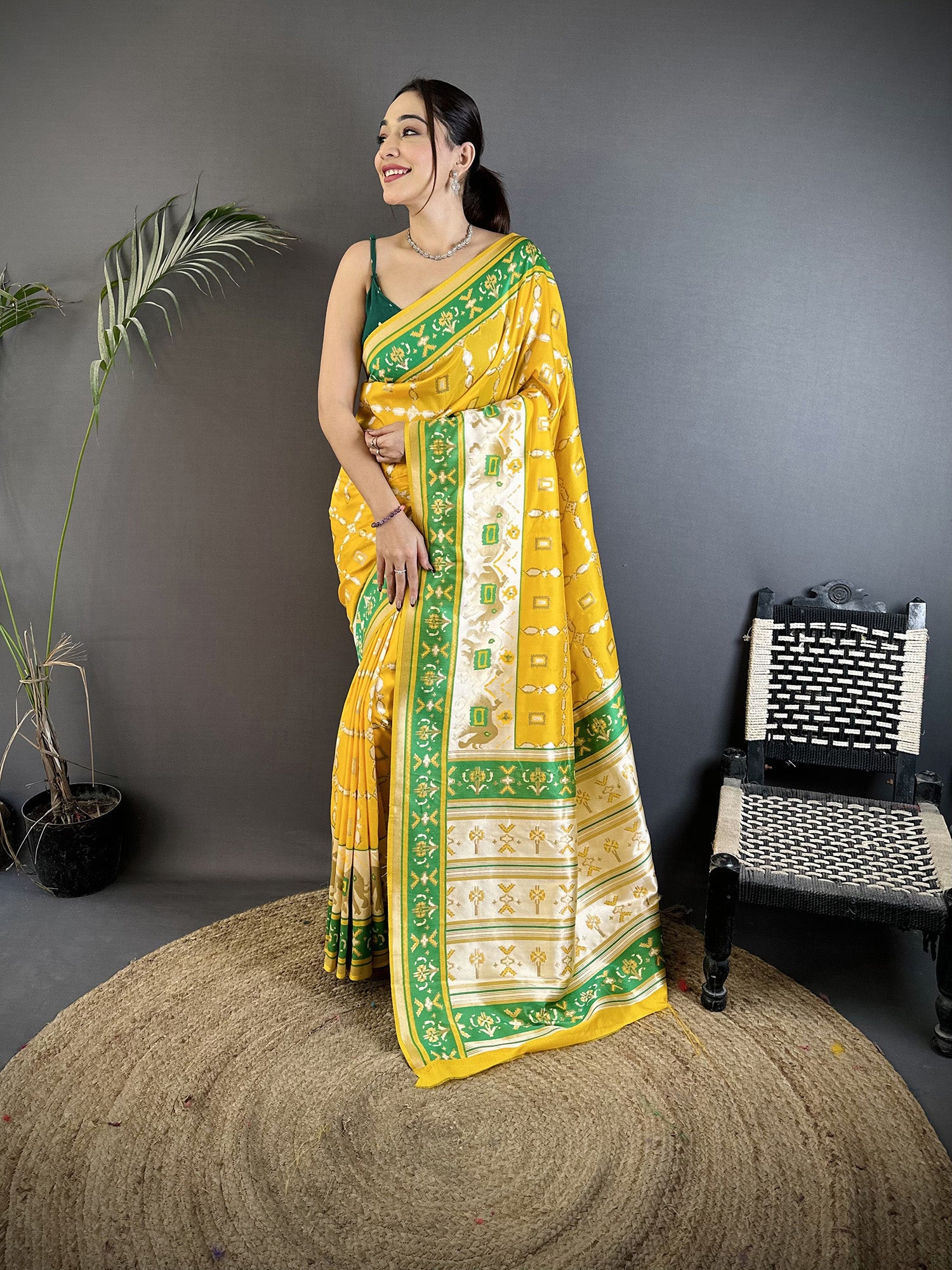 Joban Fashion Yellow Banarasi Silk Motifs Inspired By Nature Saree - Distacart