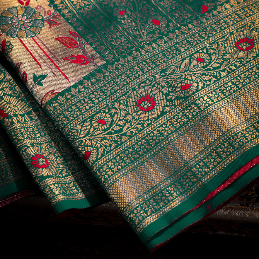 NOZ2TOZ Women Off White Dharmawaram Saree - Distacart