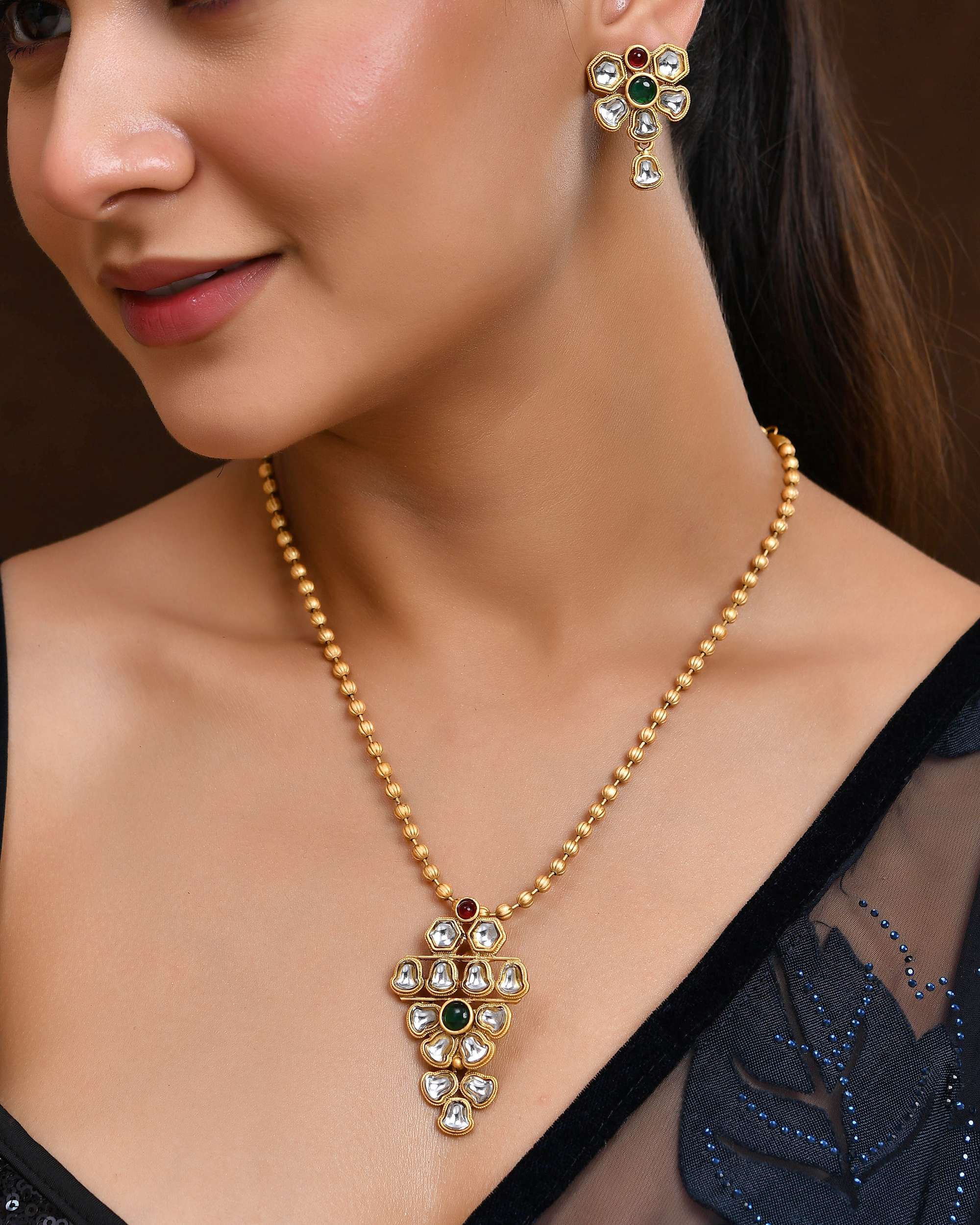 Jewels Nest Traditional Kundan Gold-Plated Jewellery Set with Mangalsutra & Earrings