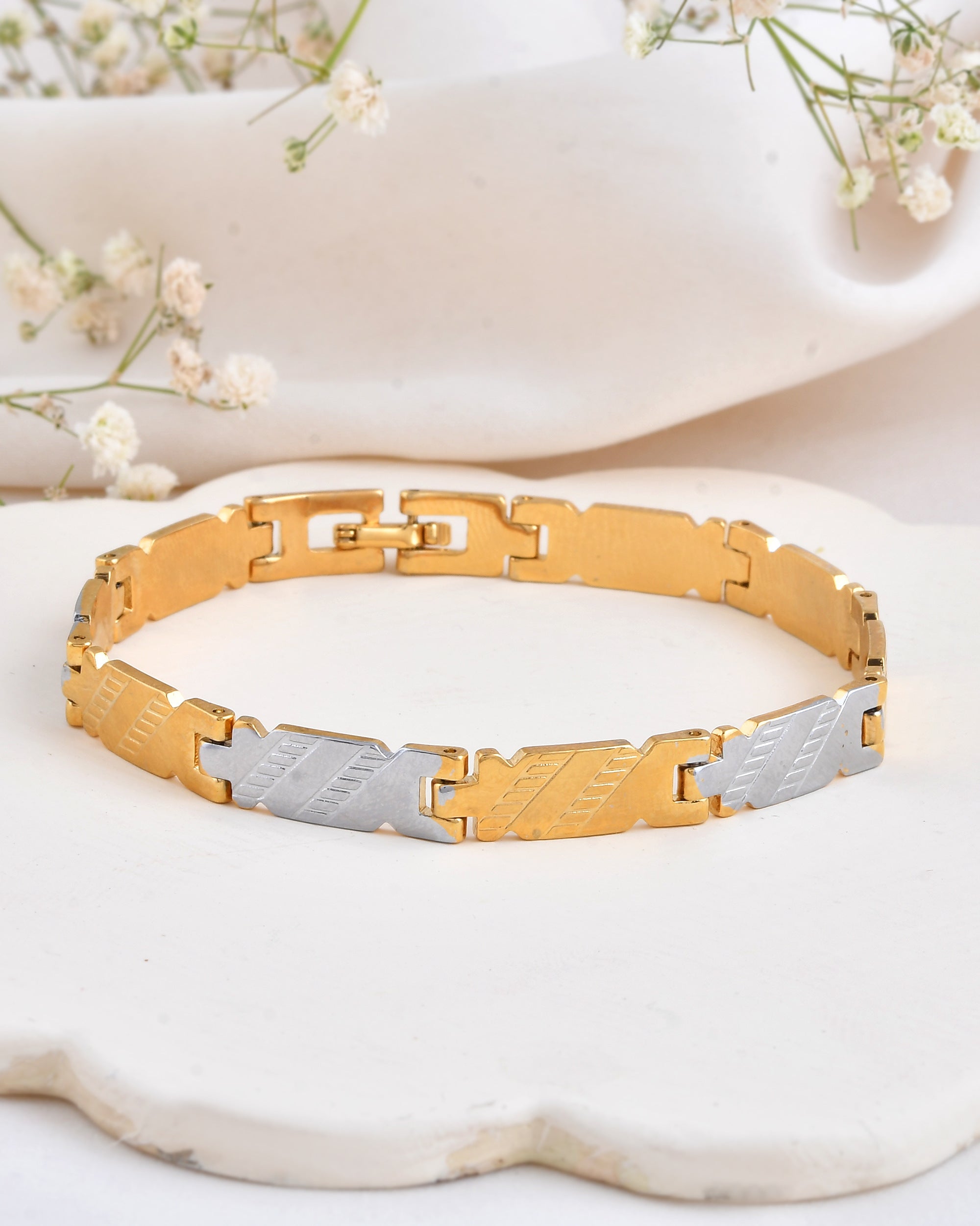 Jewels Nest Elegant Two-Tone Gold & Silver Bracelet - Distacart