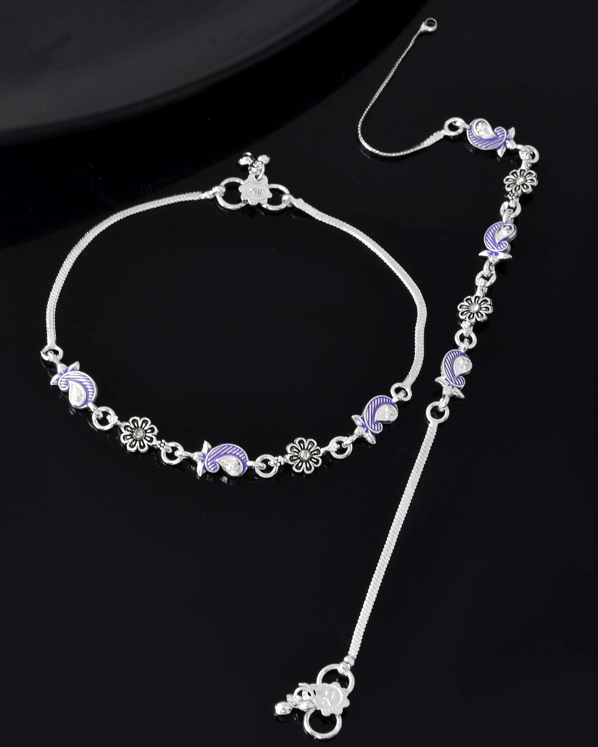 Jewels Nest Set of 2 Silver-Plated Stainless Steel Paisley & Floral Charm Anklets