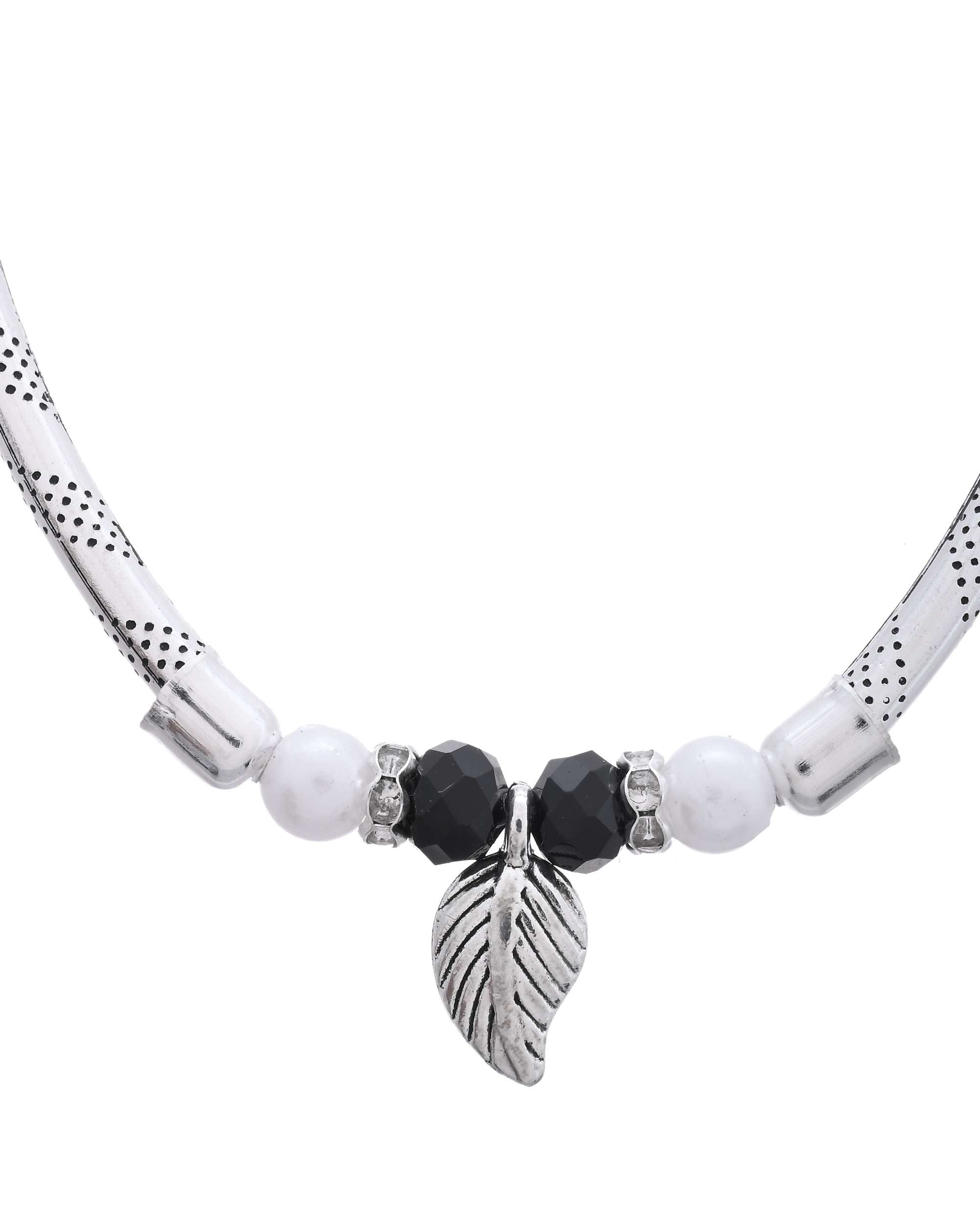 Jewels Nest Set of 2 Silver-Plated Black & White Beaded Anklets with Leaf Charm