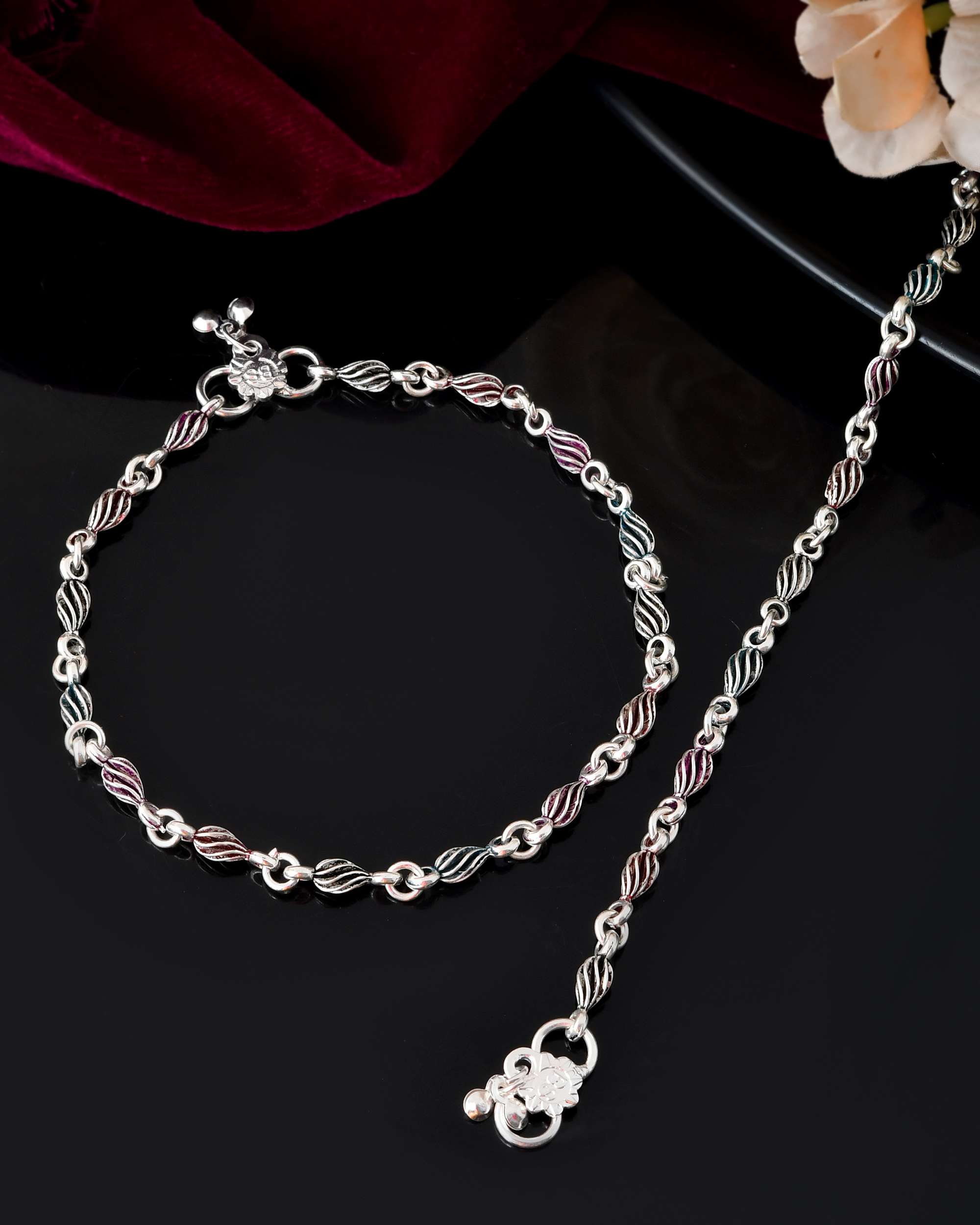 Jewels Nest Stainless Steel Silver-Tone Anklets with Leaf and Pearl Detailing
